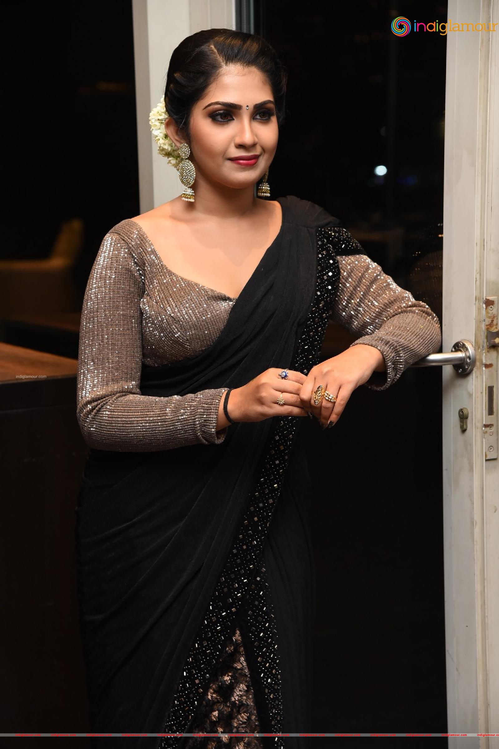 Varsha Viswanath Actress hd photo