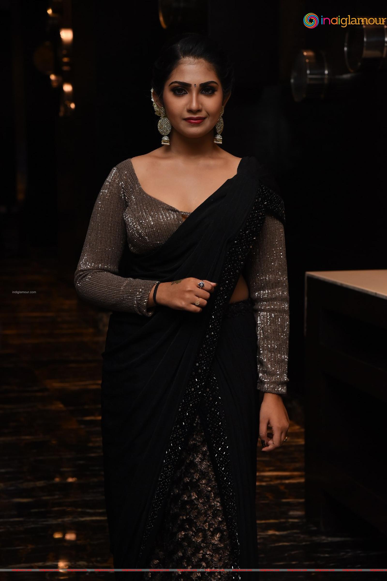 Varsha Viswanath Actress hd photo