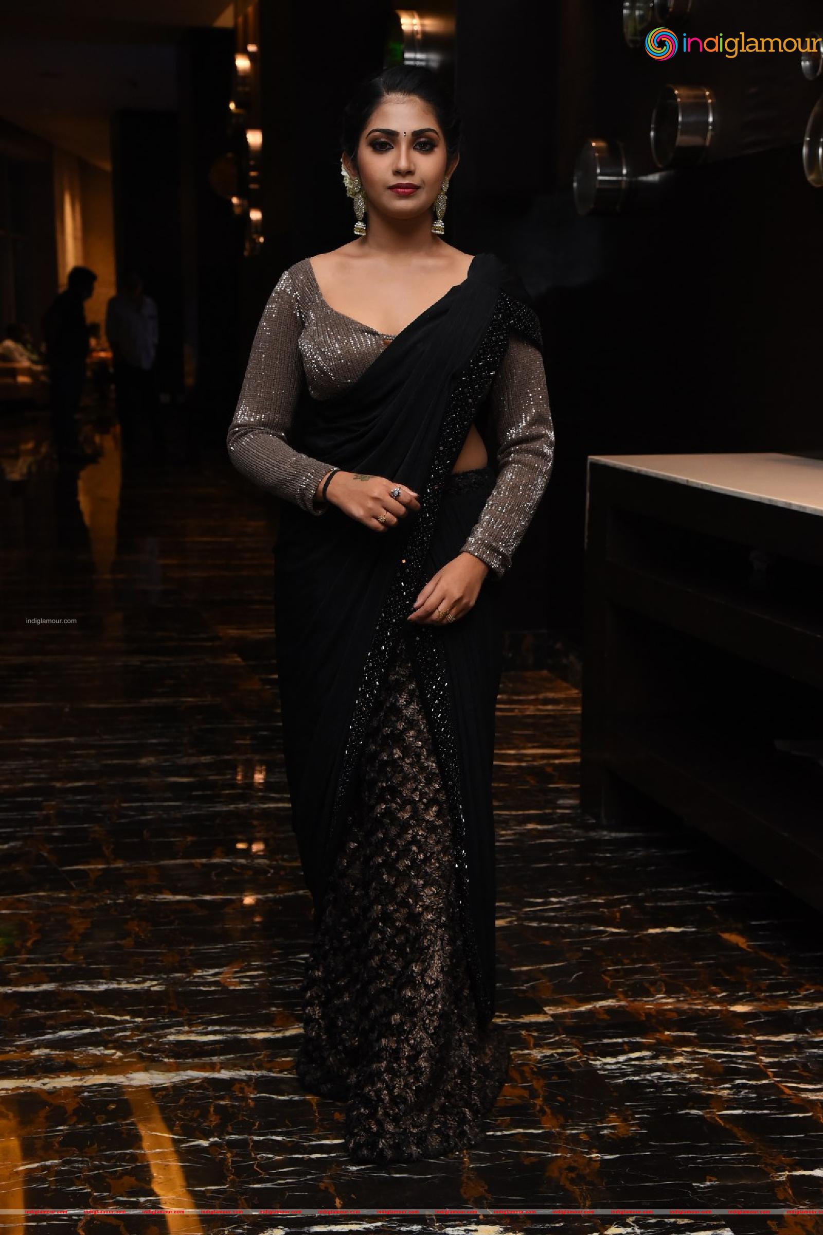 Varsha Viswanath Actress hd photo