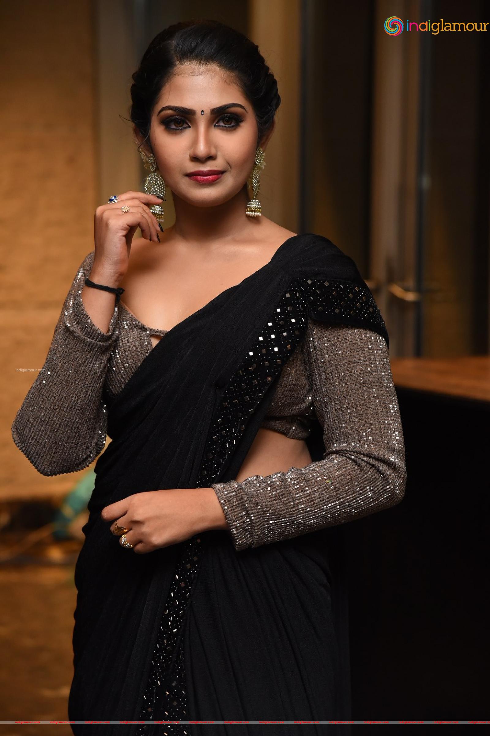Varsha Viswanath Actress hd photo