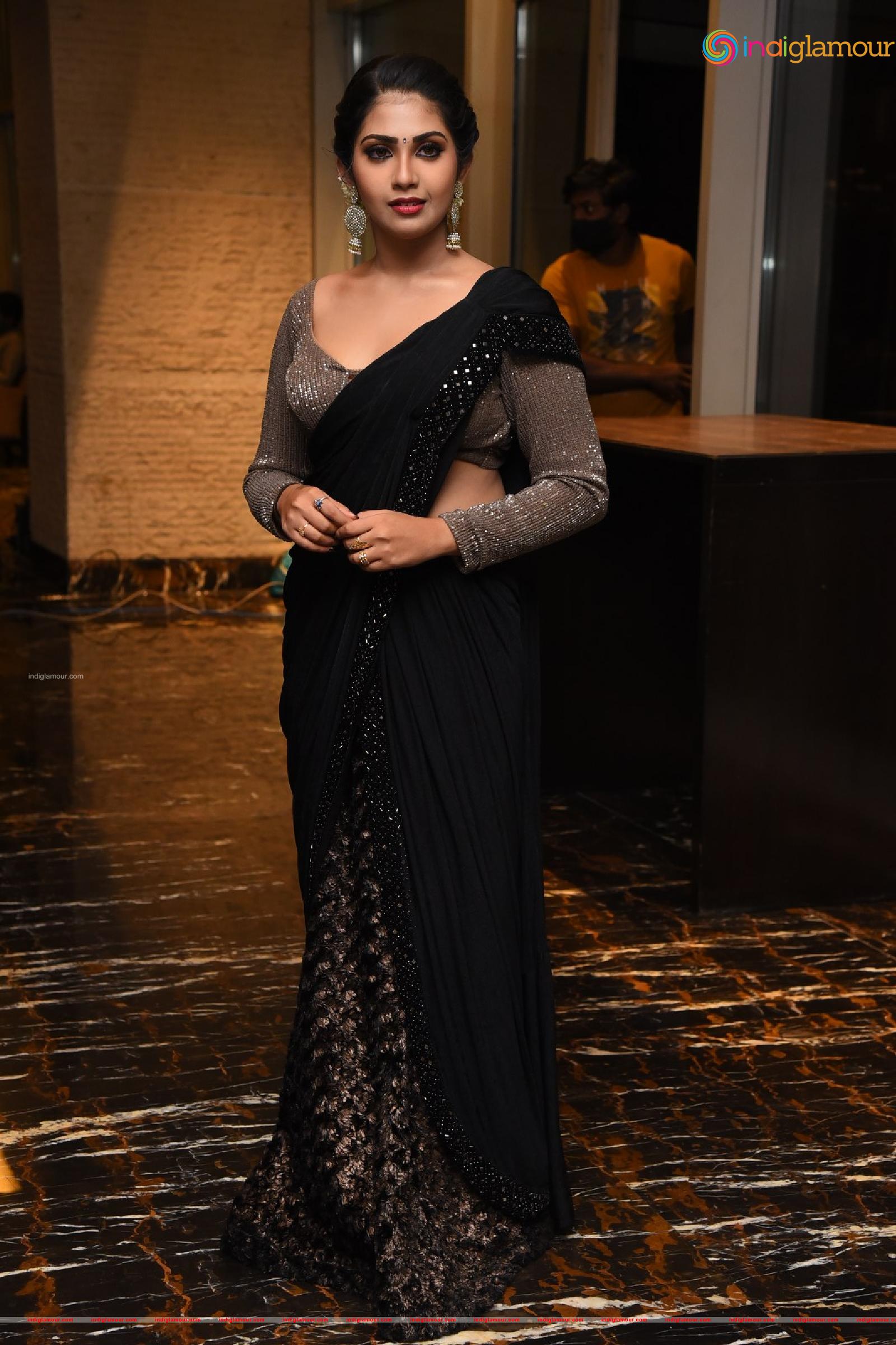 Varsha Viswanath Actress hd photo