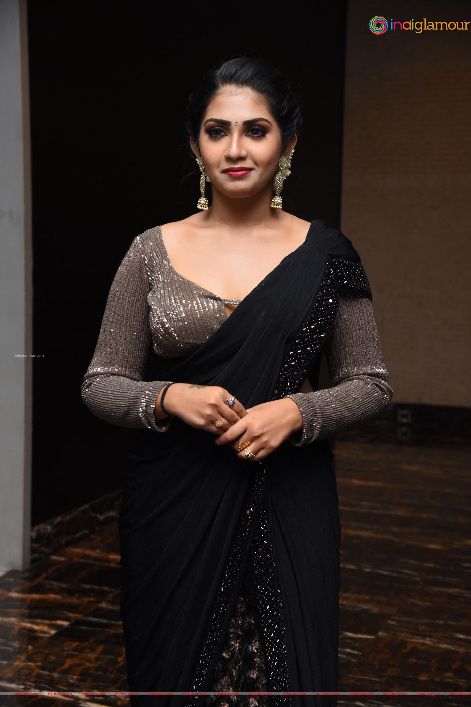 Varsha Viswanath Actress hd photo