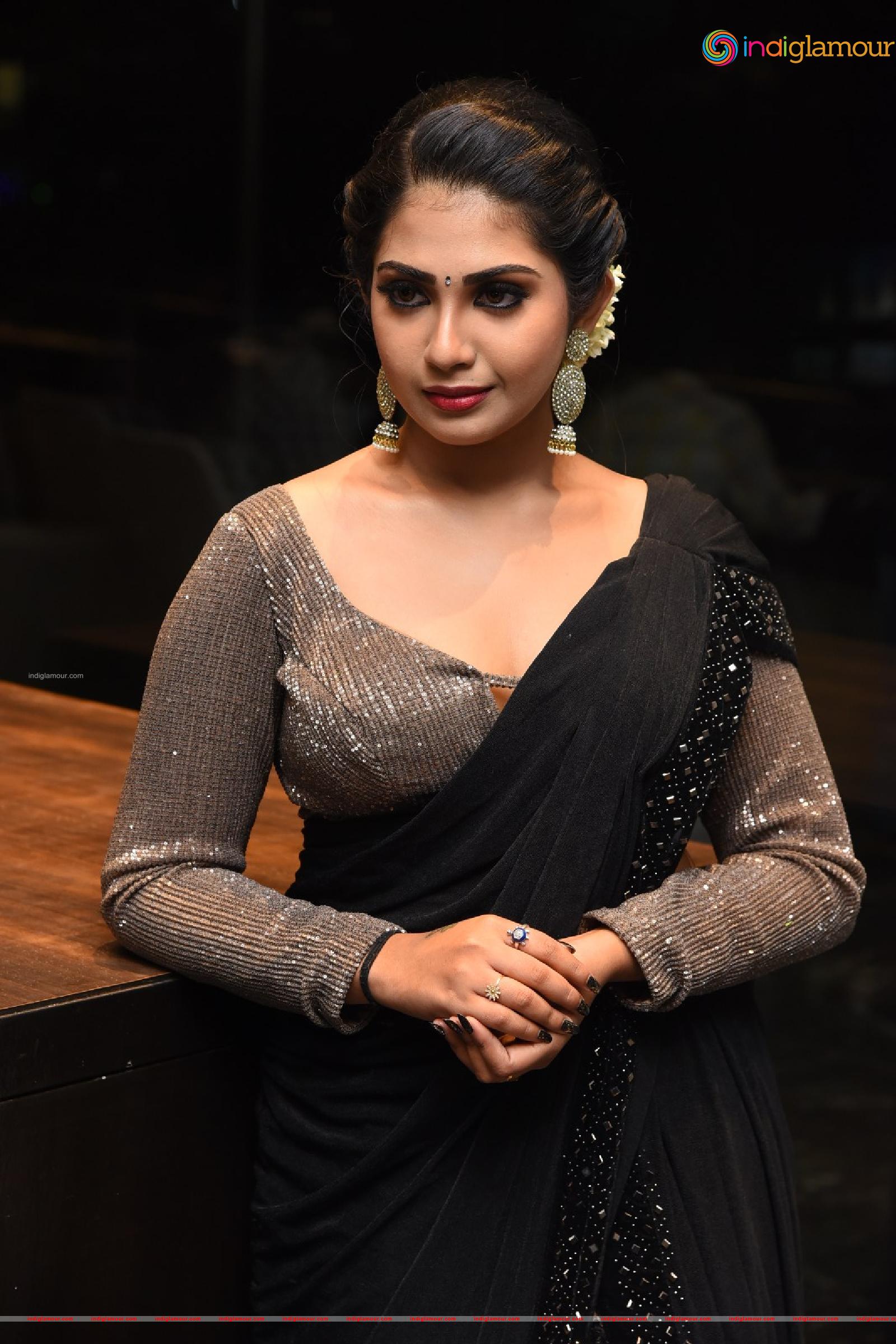 Varsha Viswanath Actress hd photo