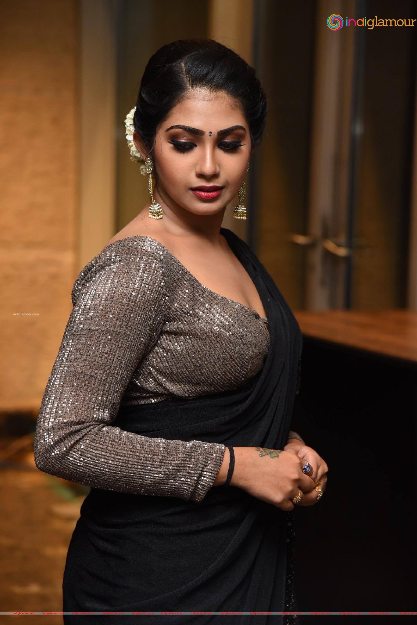 Varsha Viswanath Actress hd photo
