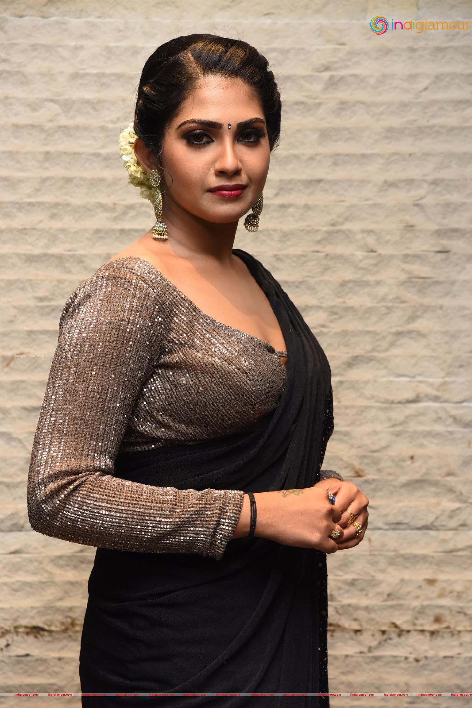 Varsha Viswanath Actress hd photo