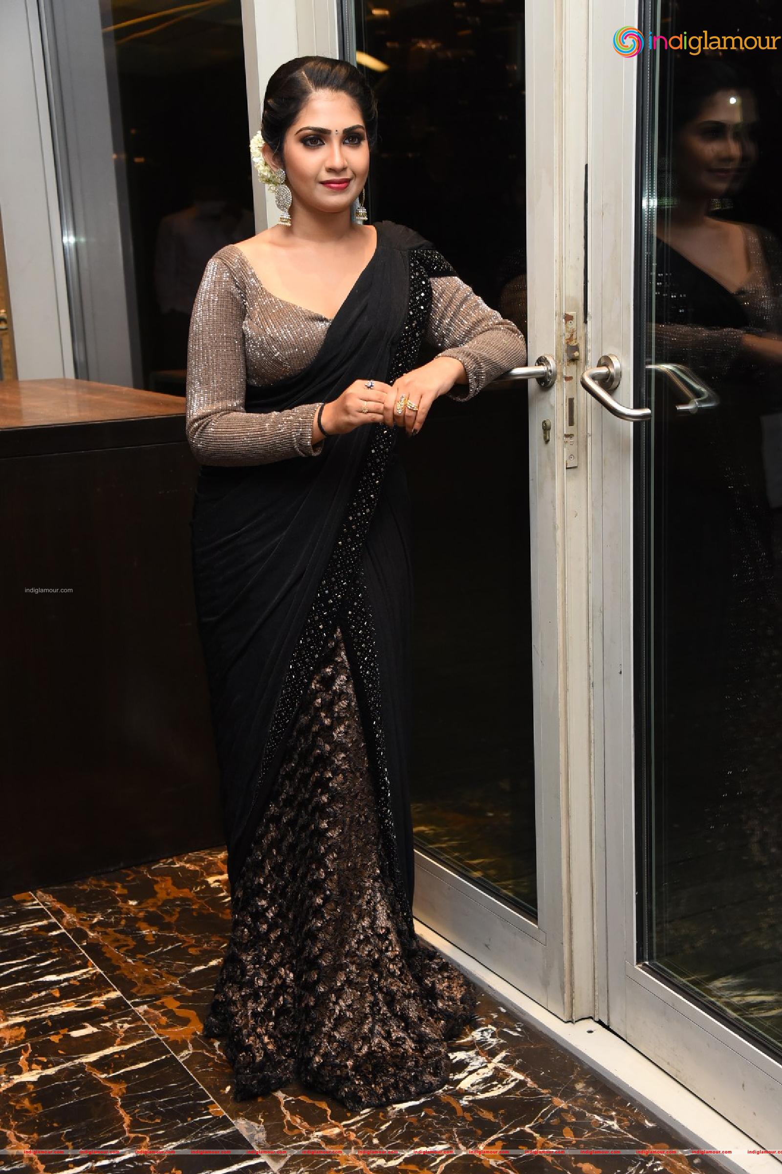 Varsha Viswanath Actress hd photo