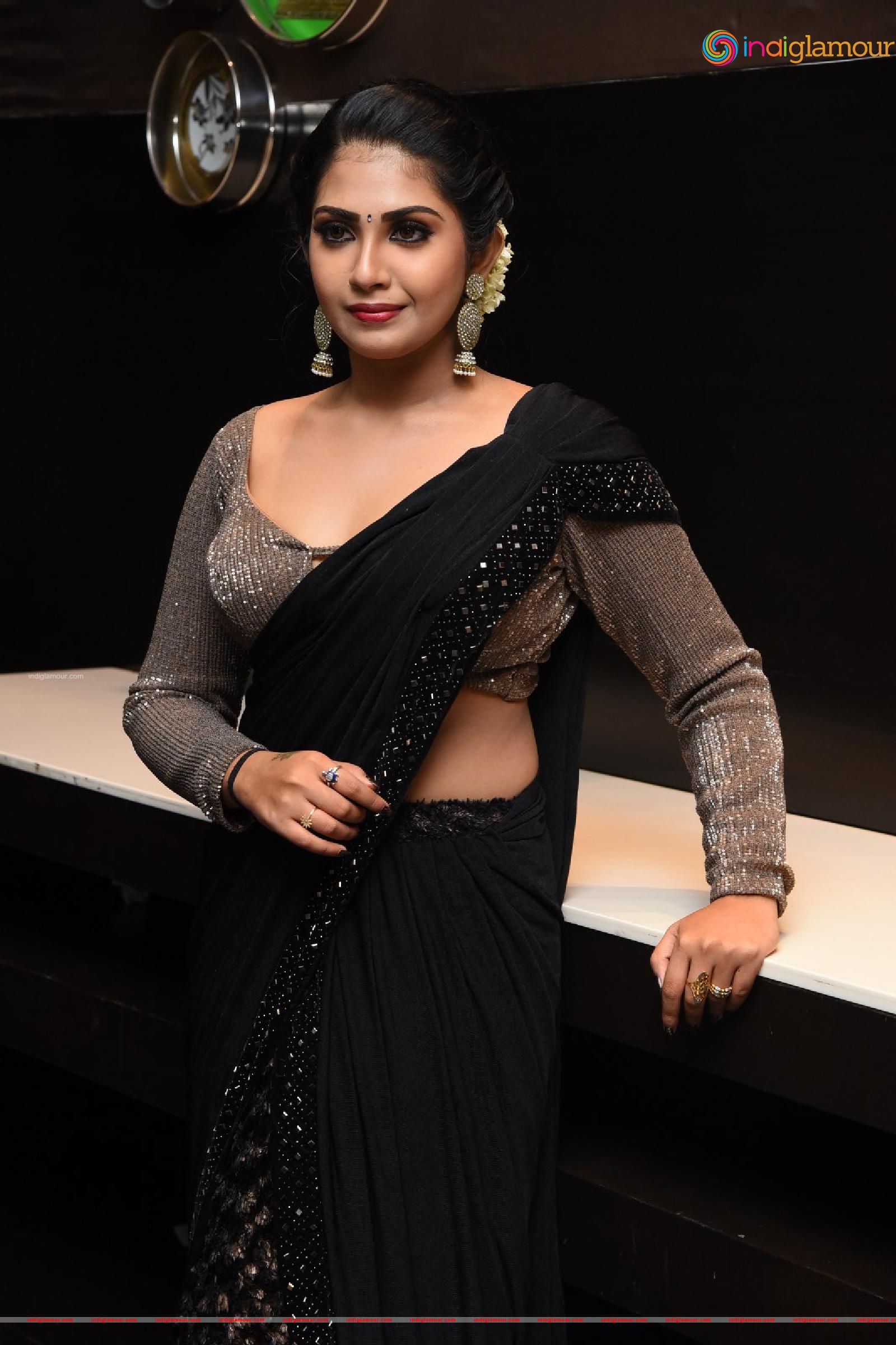 Varsha Viswanath Actress hd photo