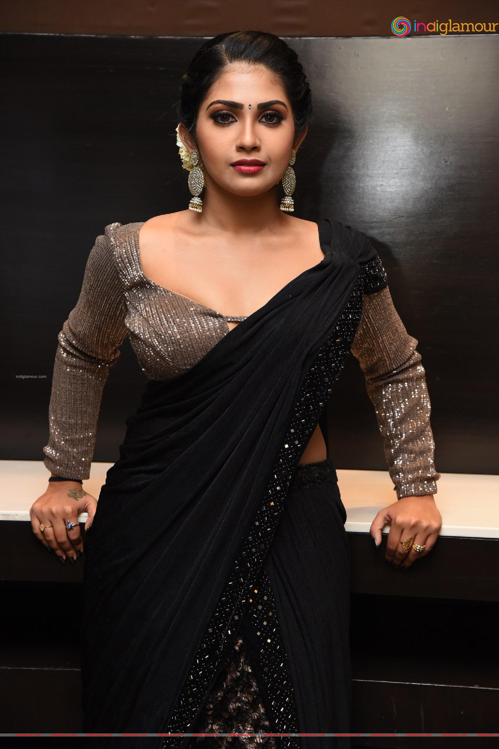 Varsha Viswanath Actress hd photo