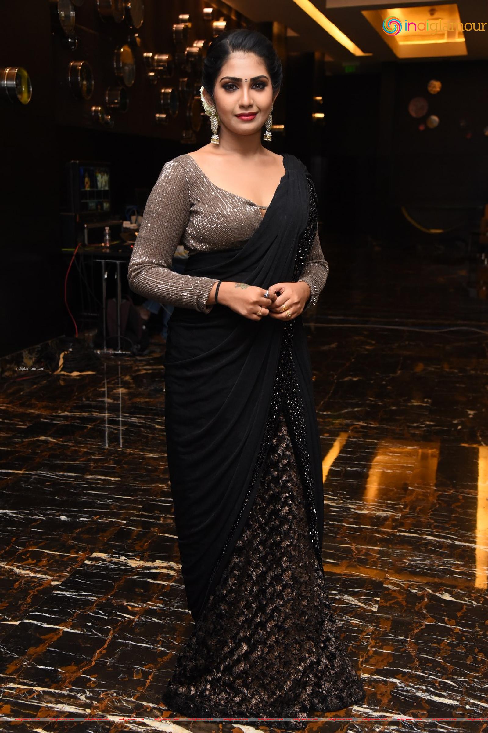 Varsha Viswanath Actress hd photo