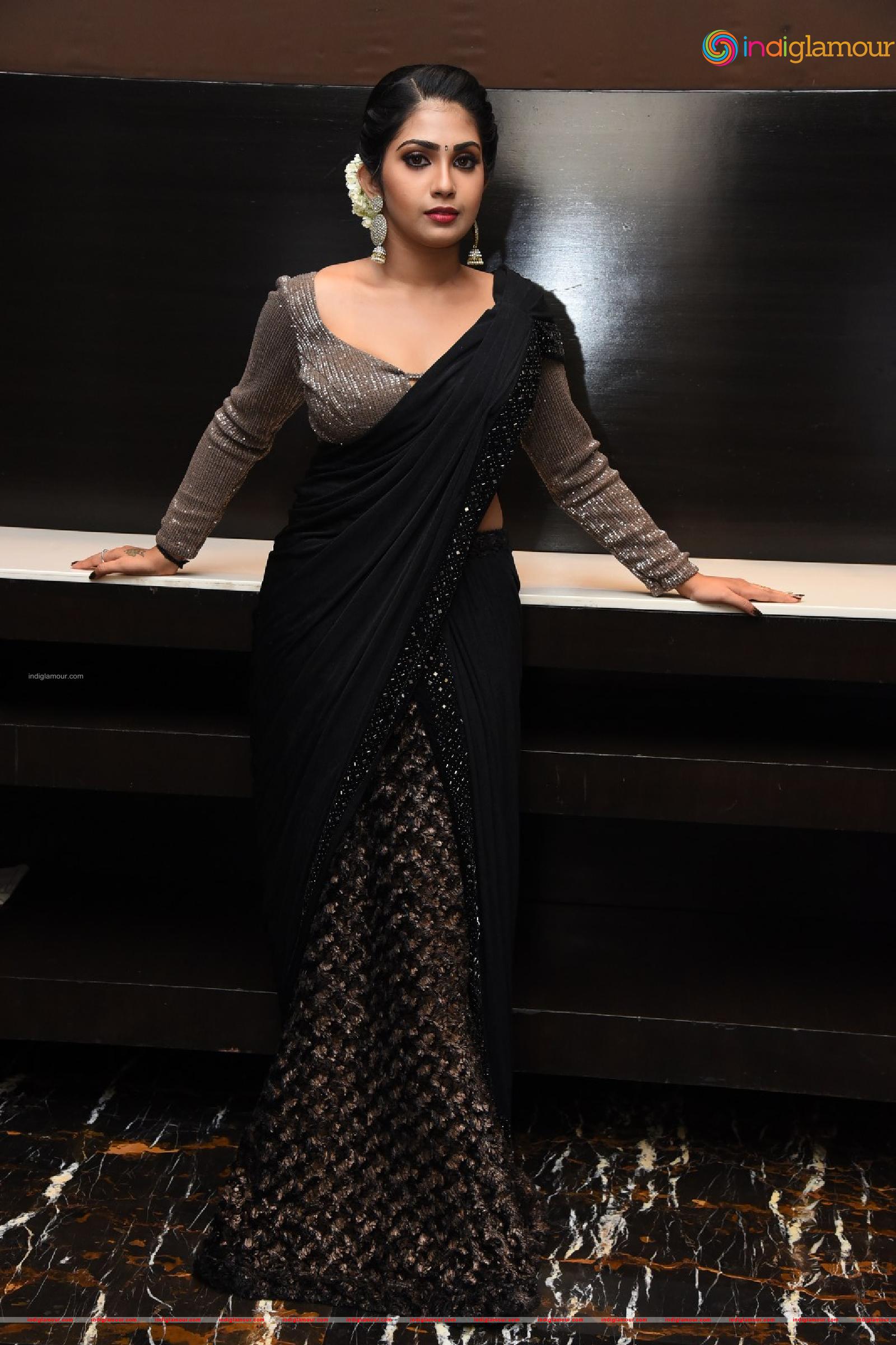 Varsha Viswanath Actress hd photo
