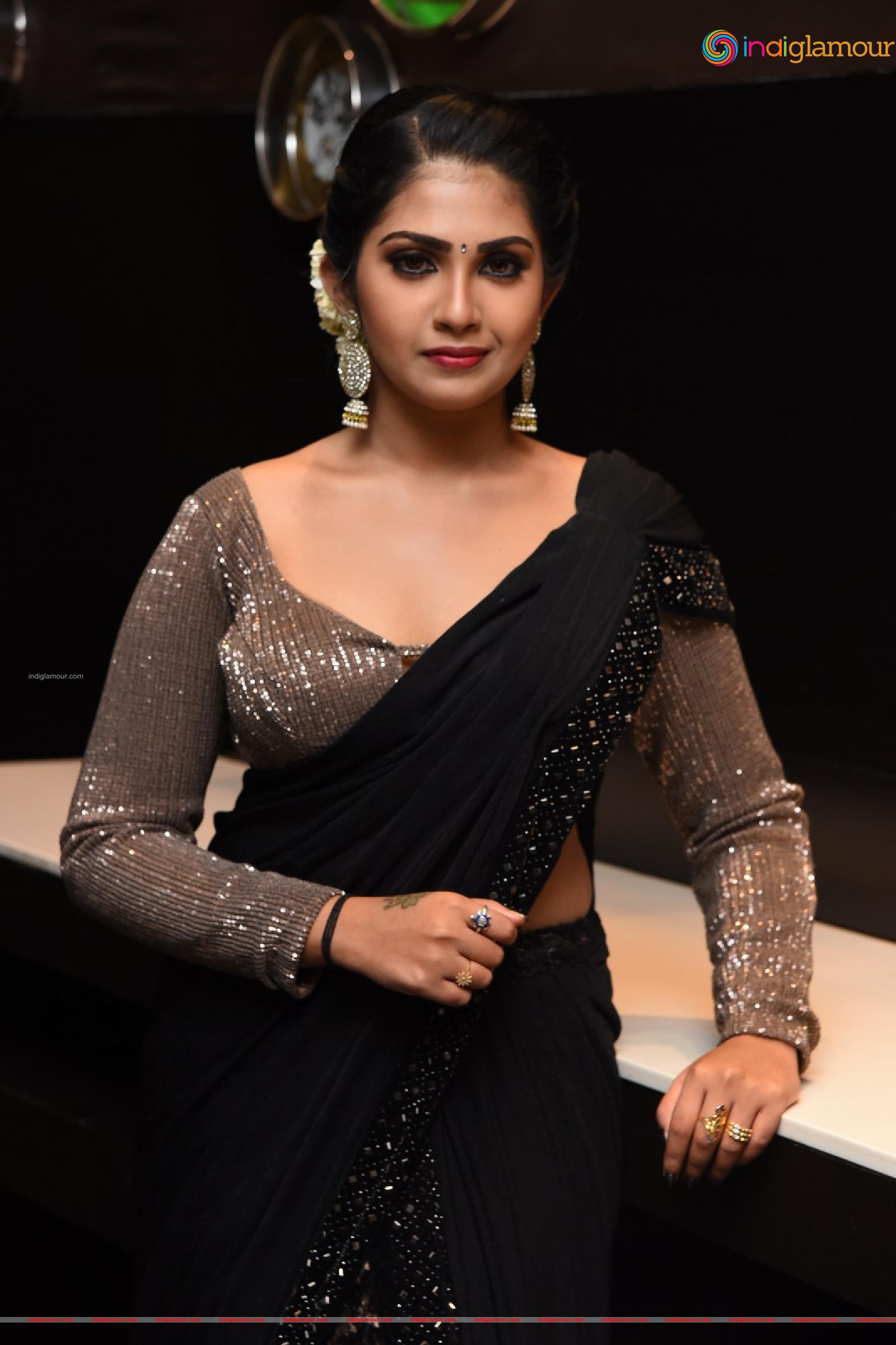 Varsha Viswanath Actress hd photo