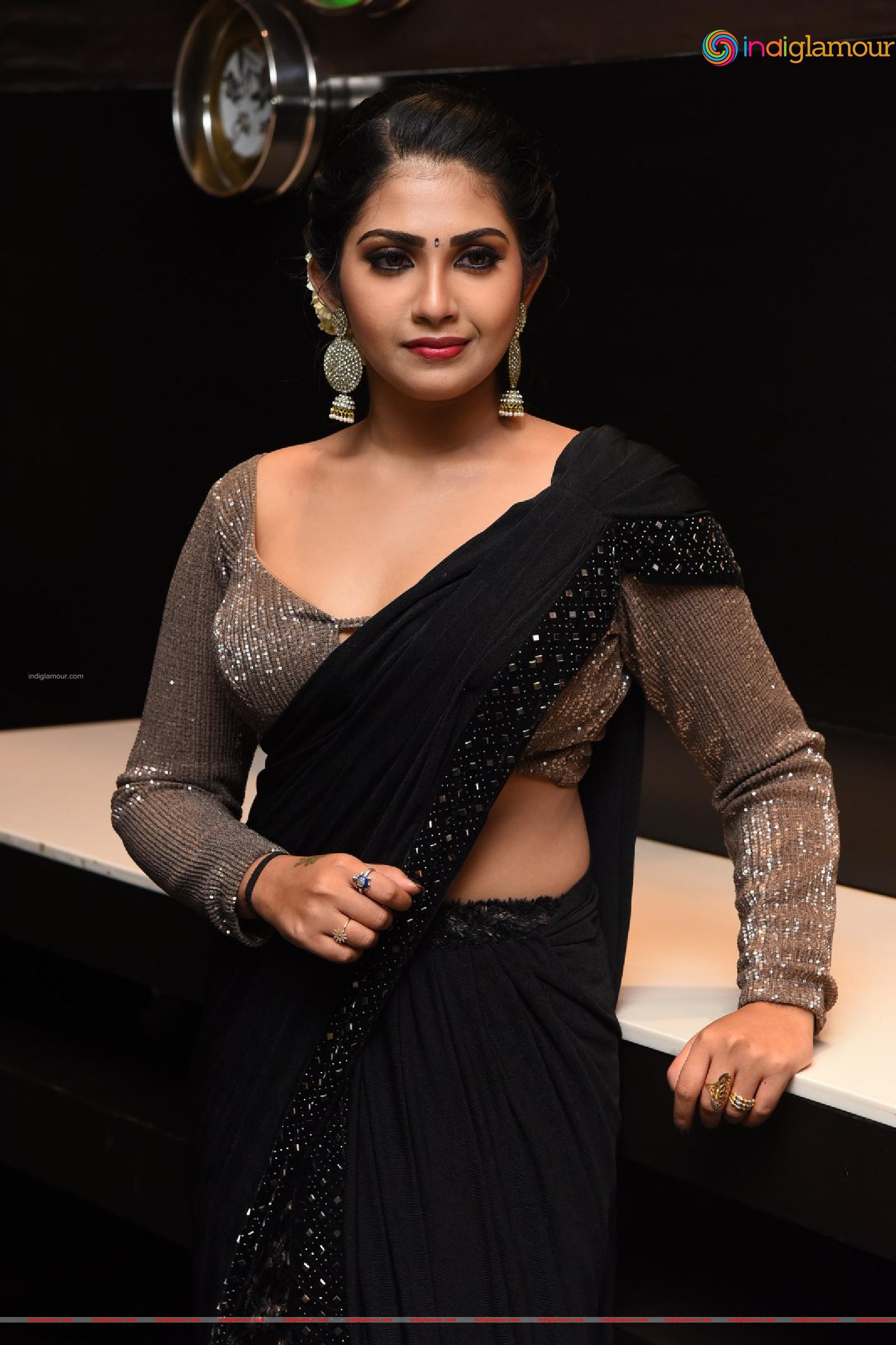Varsha Viswanath Actress hd photo