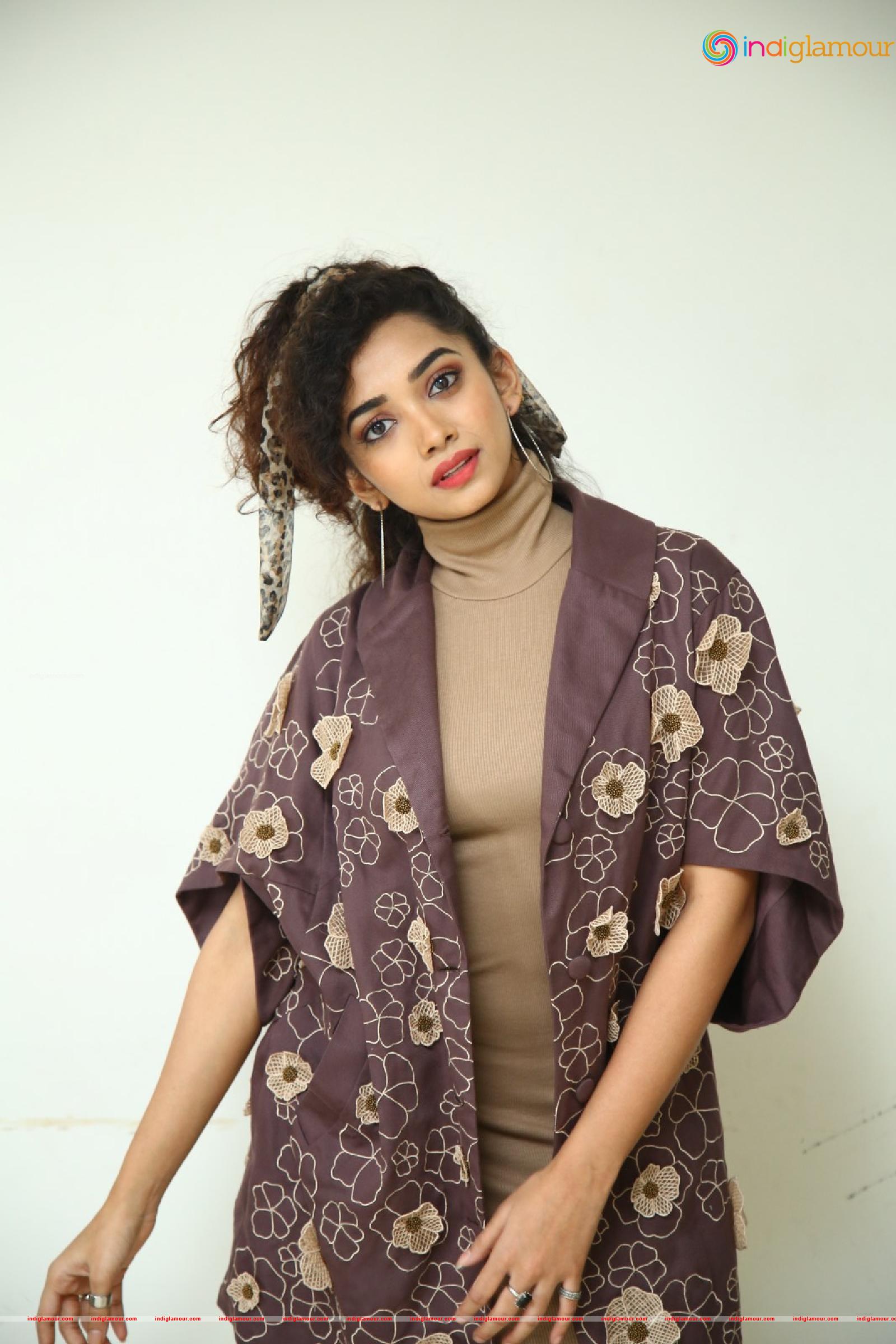 Saanve Megghana Actress hd photo