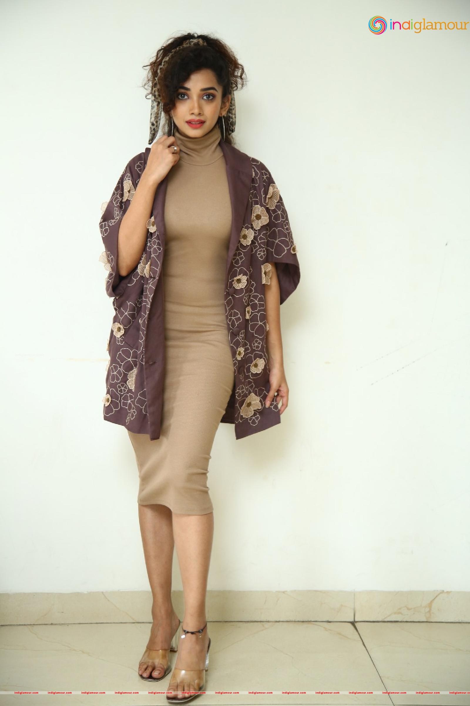 Saanve Megghana Actress hd photo