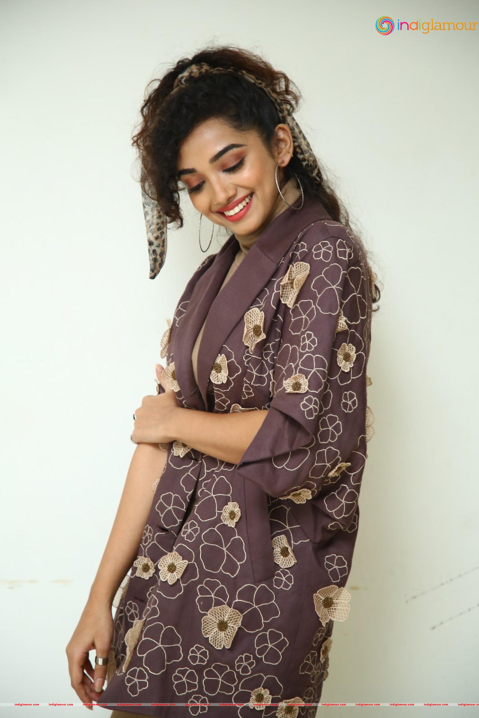 Saanve Megghana Actress hd photo