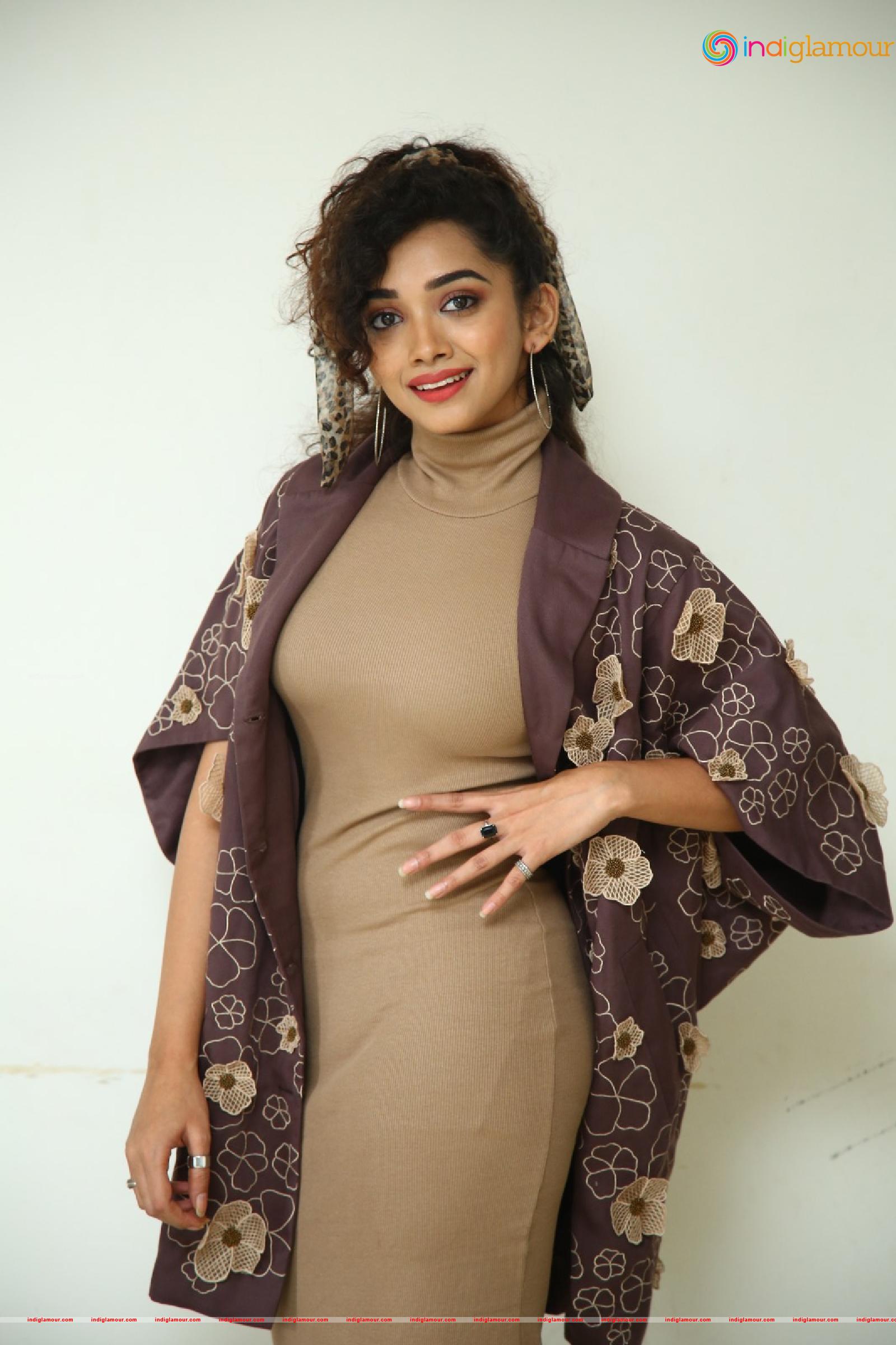 Saanve Megghana Actress hd photo