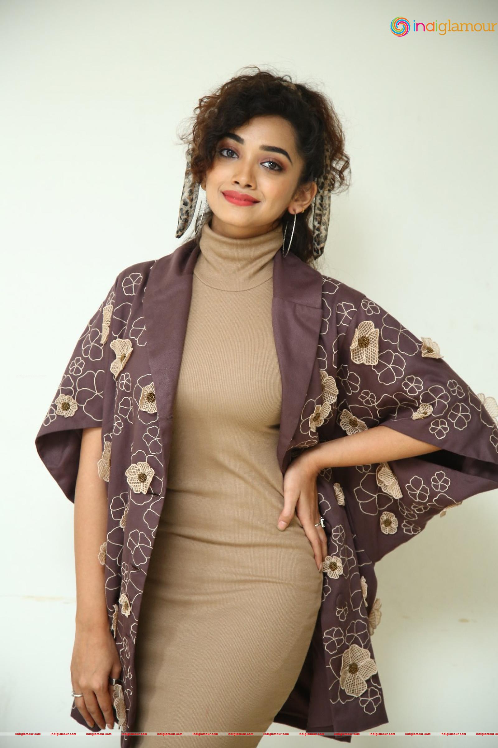 Saanve Megghana Actress hd photo