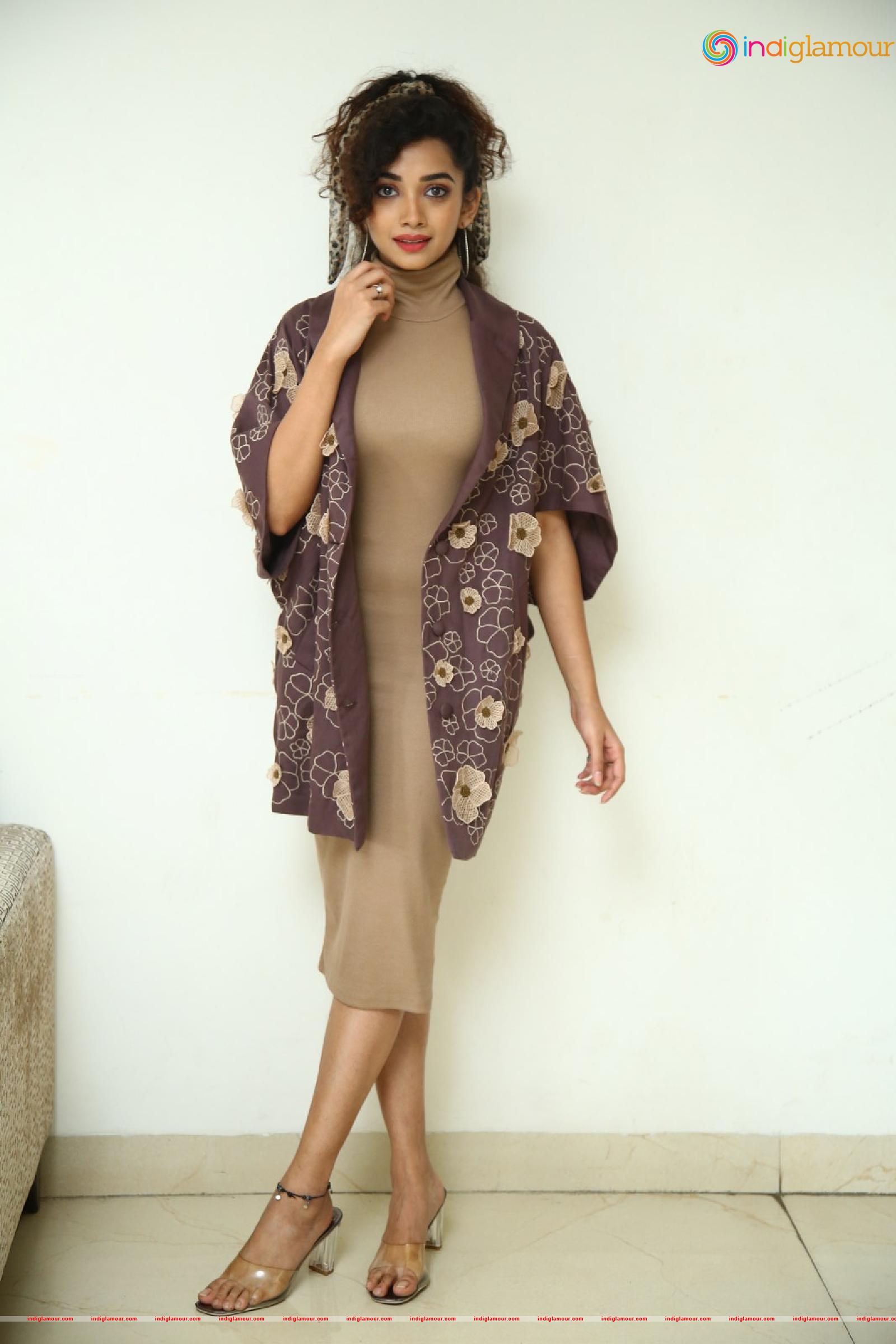 Saanve Megghana Actress hd photo