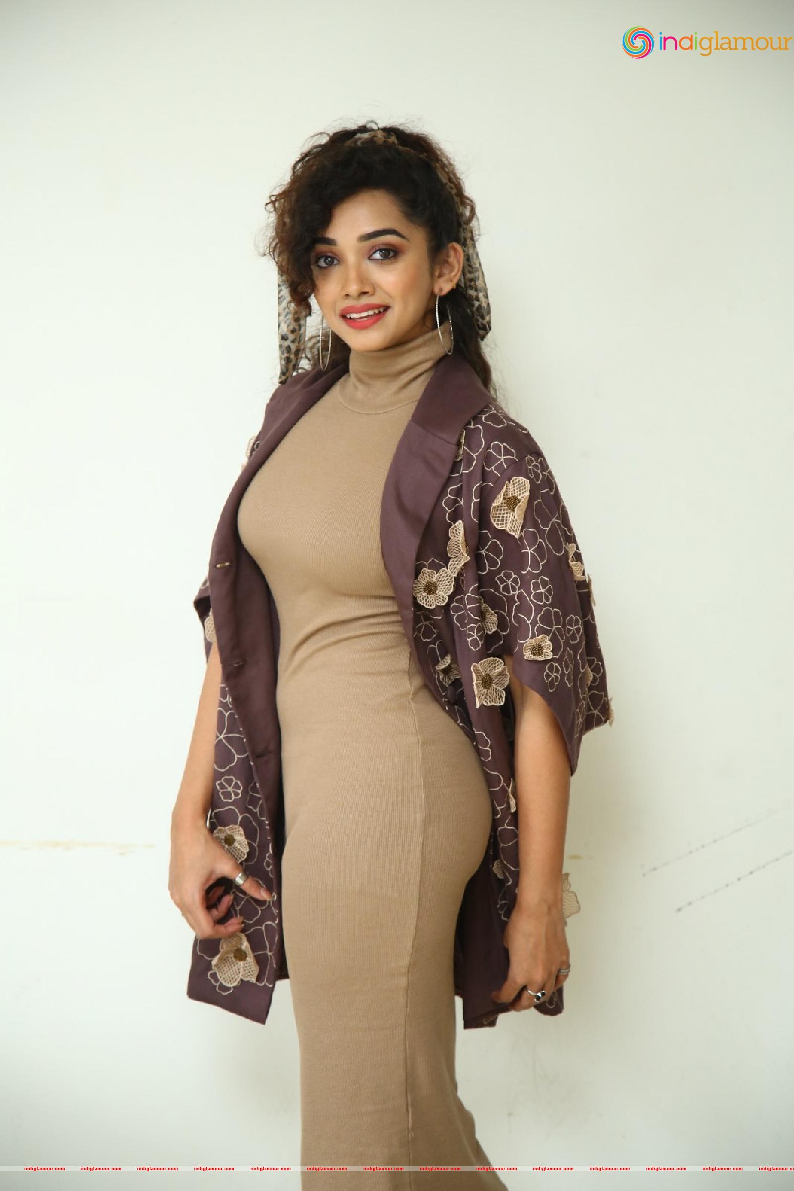 Saanve Megghana Actress hd photo