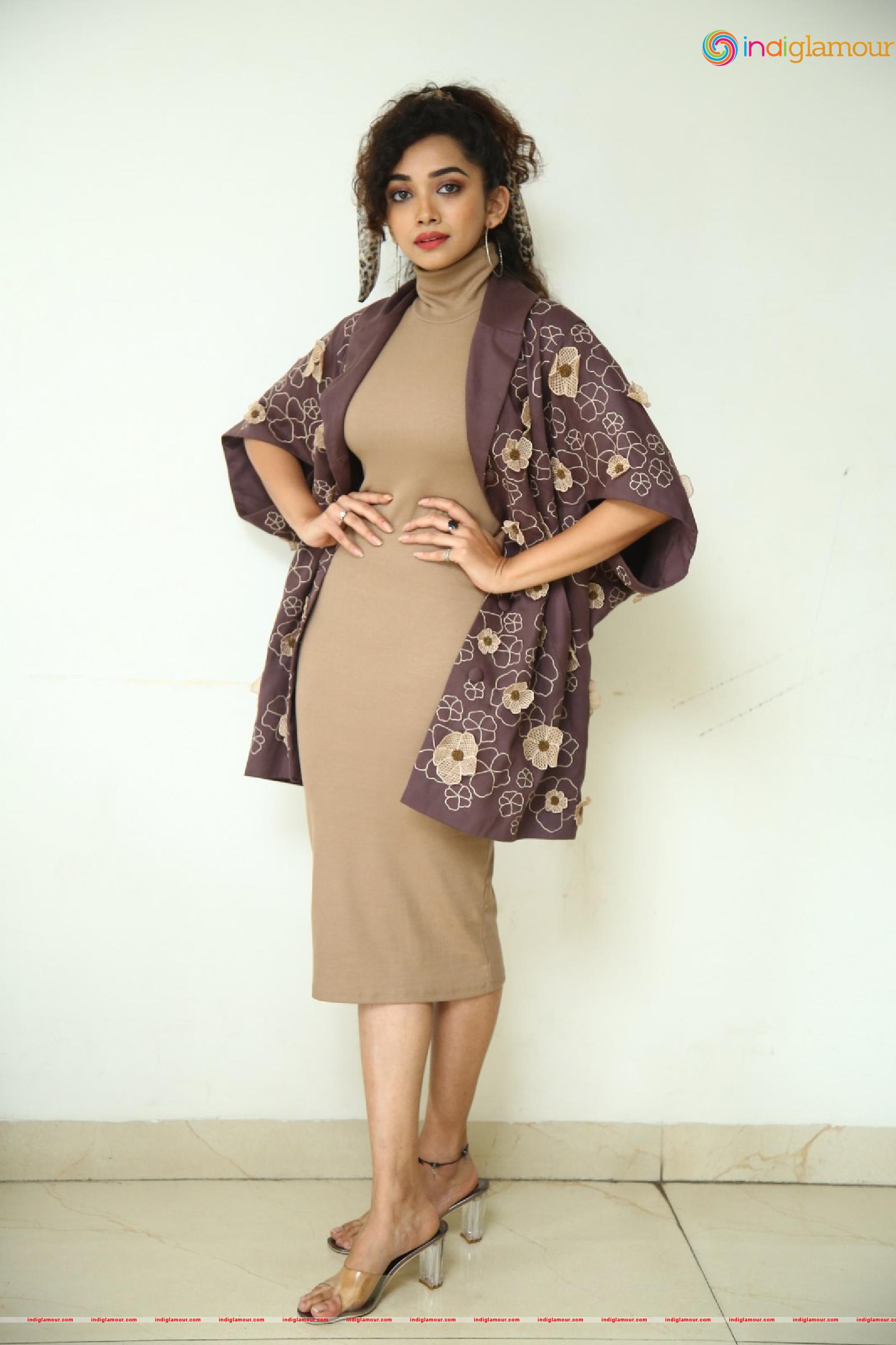 Saanve Megghana Actress hd photo