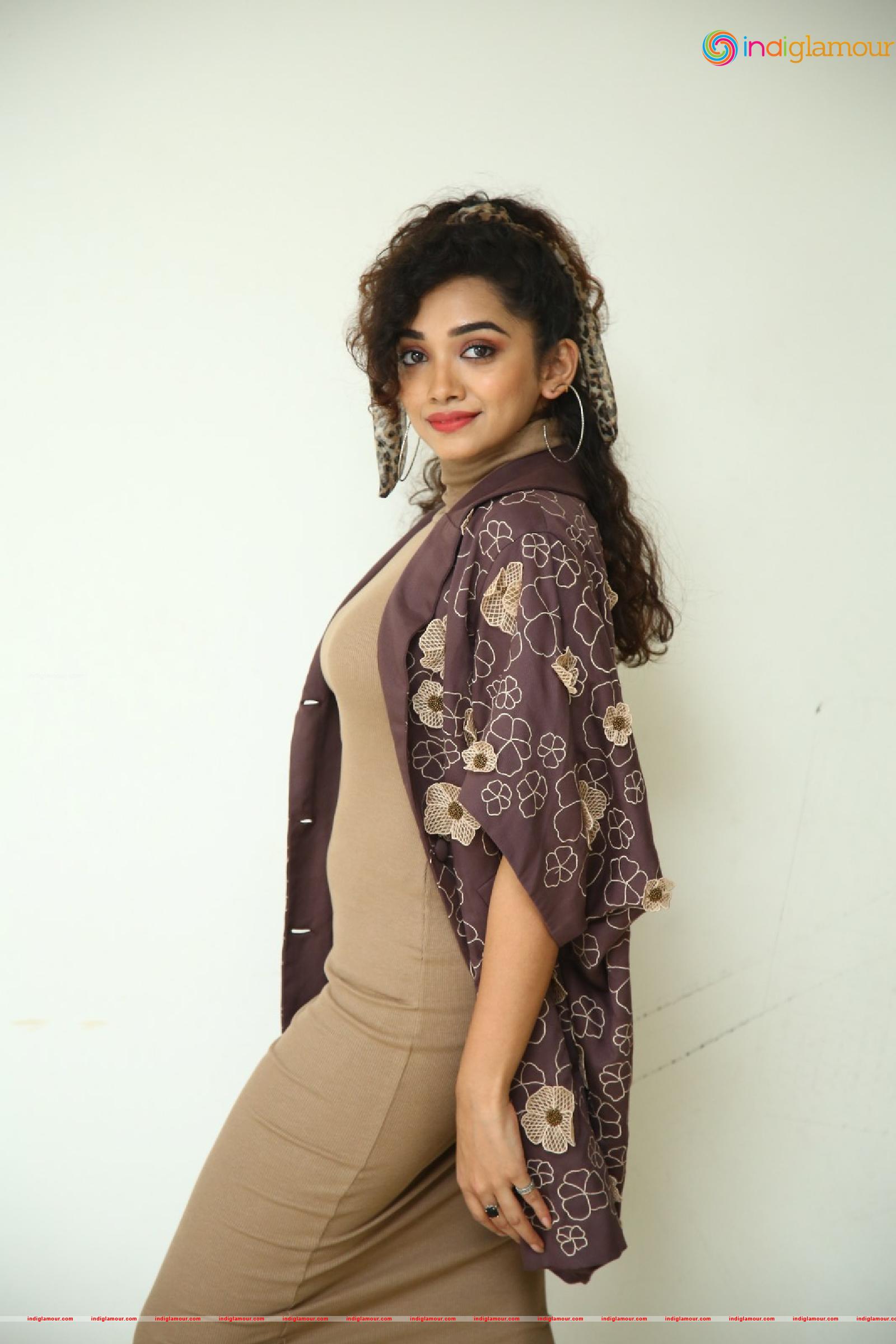 Saanve Megghana Actress hd photo