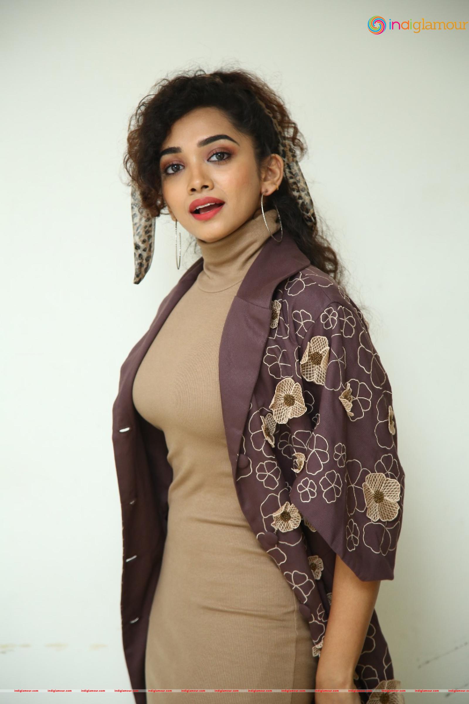 Saanve Megghana Actress hd photo