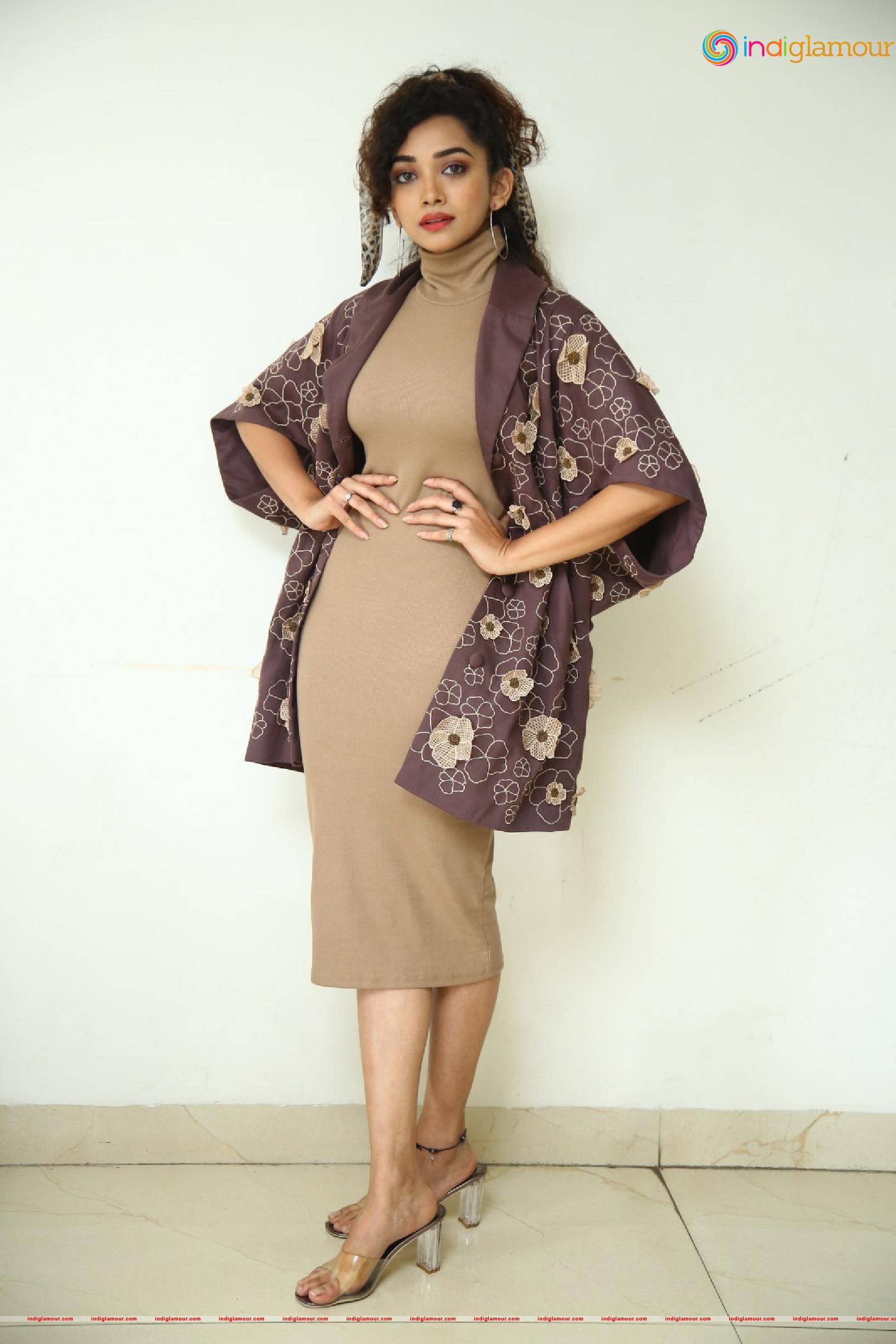 Saanve Megghana Actress hd photo