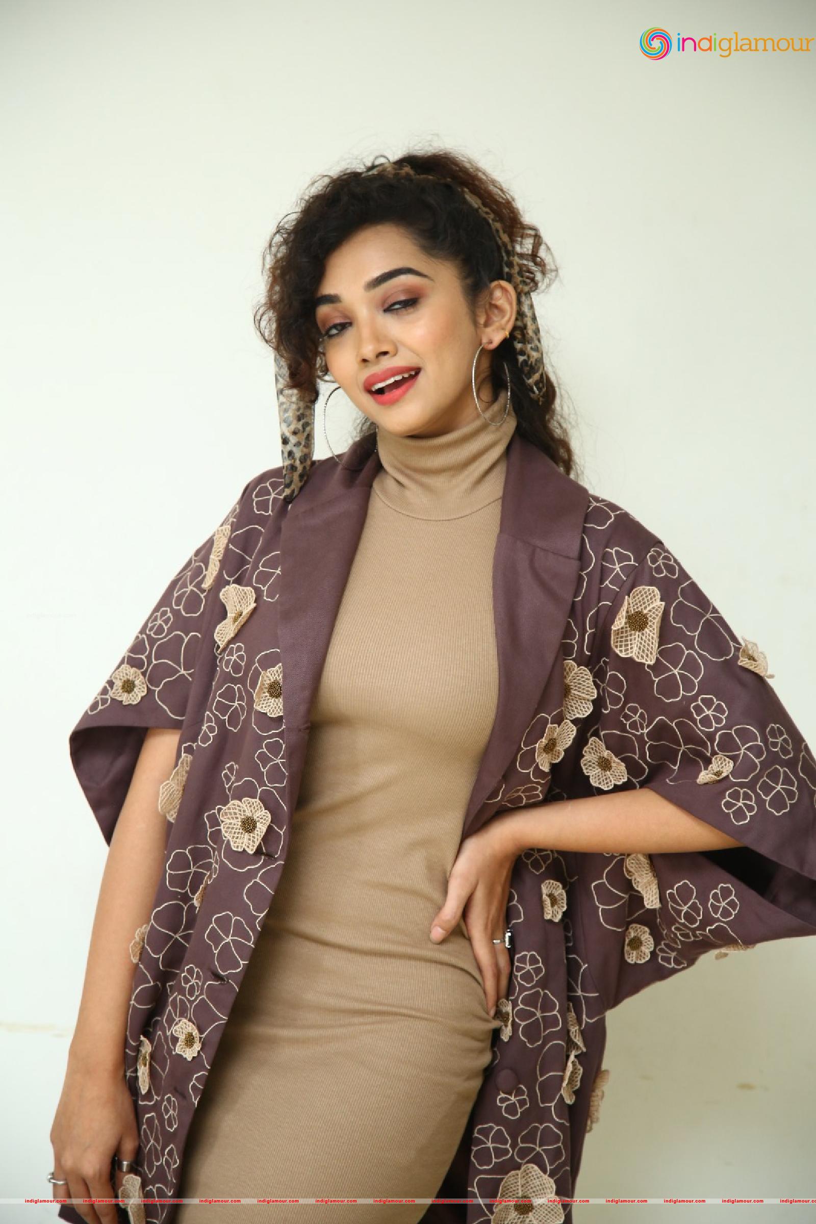 Saanve Megghana Actress hd photo
