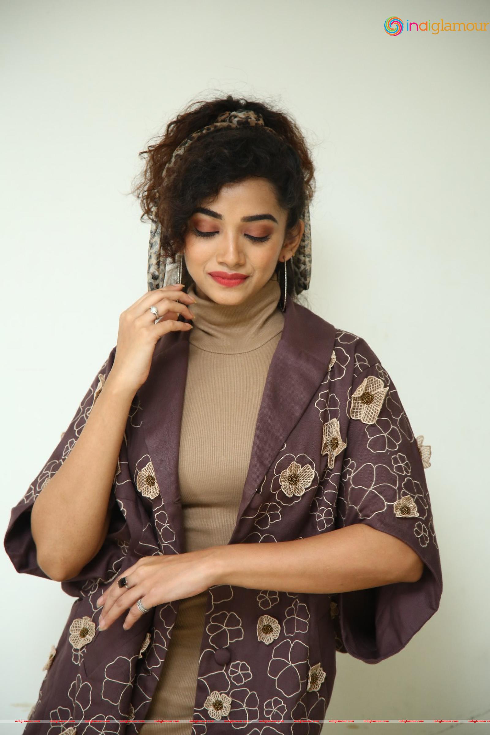 Saanve Megghana Actress hd photo