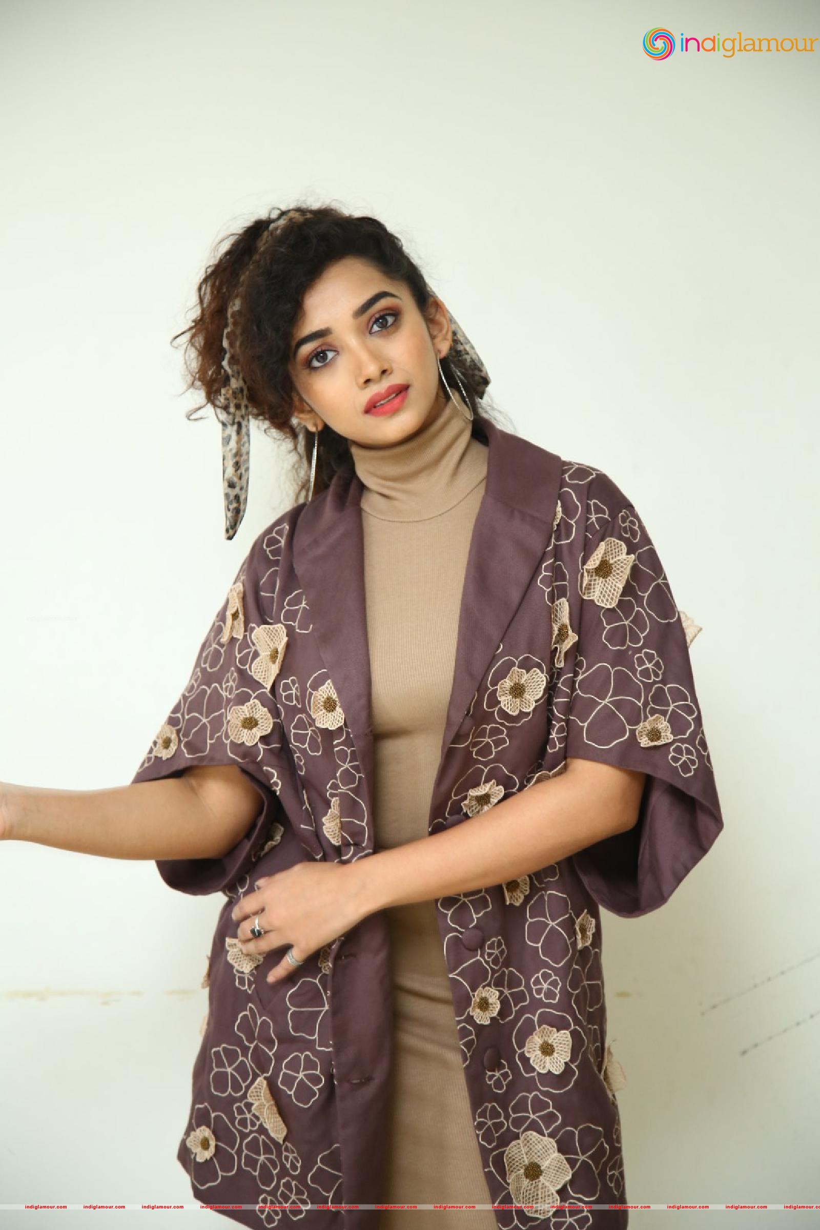 Saanve Megghana Actress hd photo