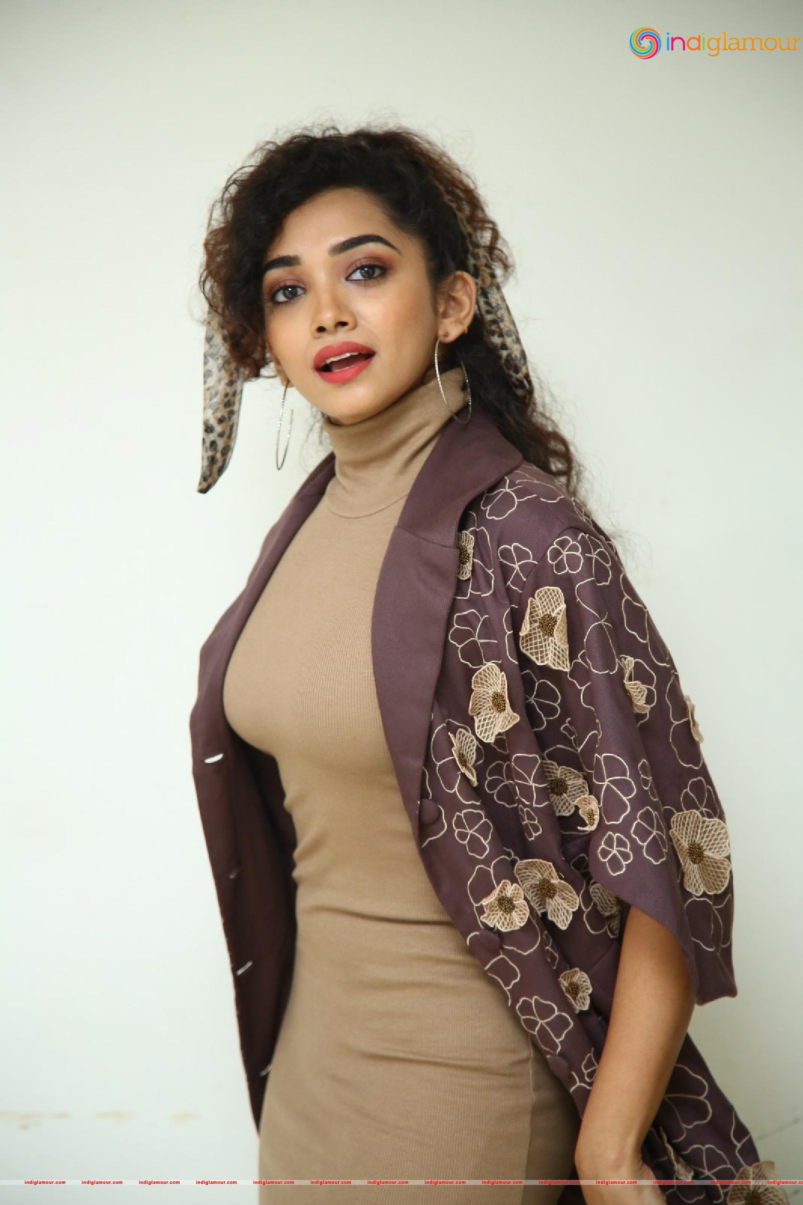 Saanve Megghana Actress hd photo