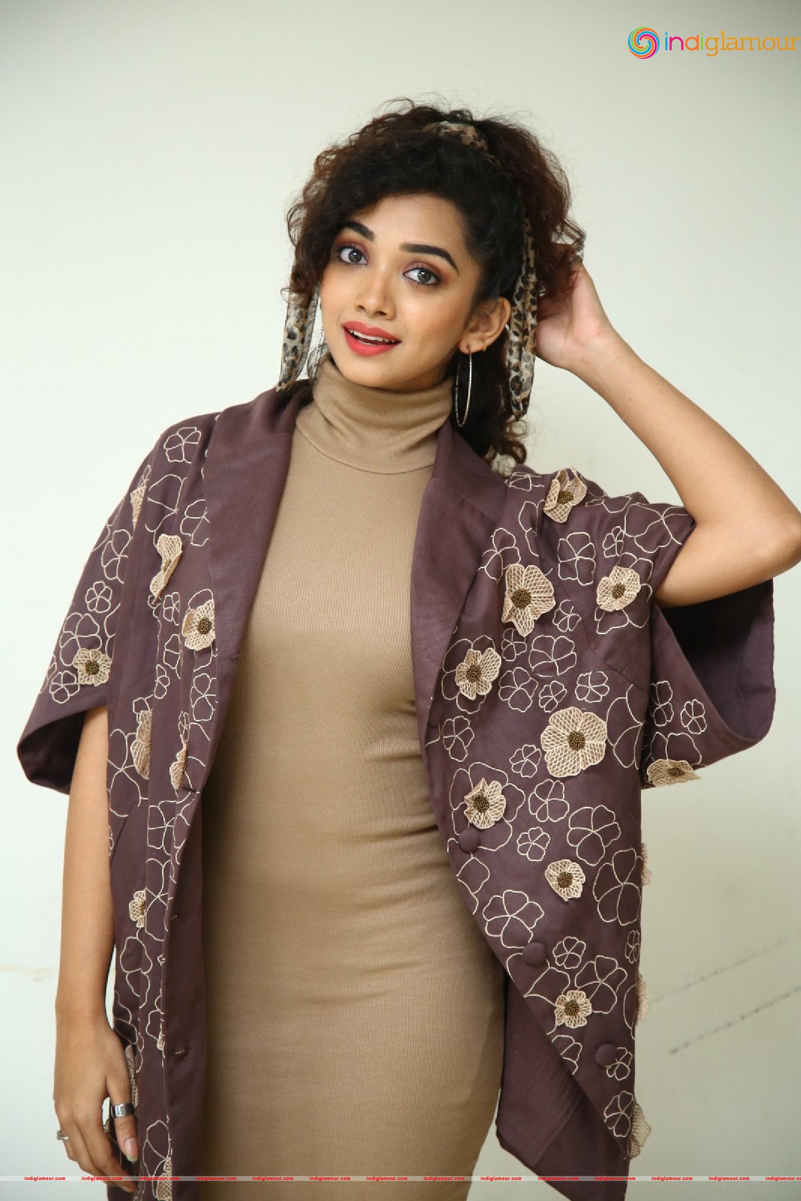 Saanve Megghana Actress hd photo