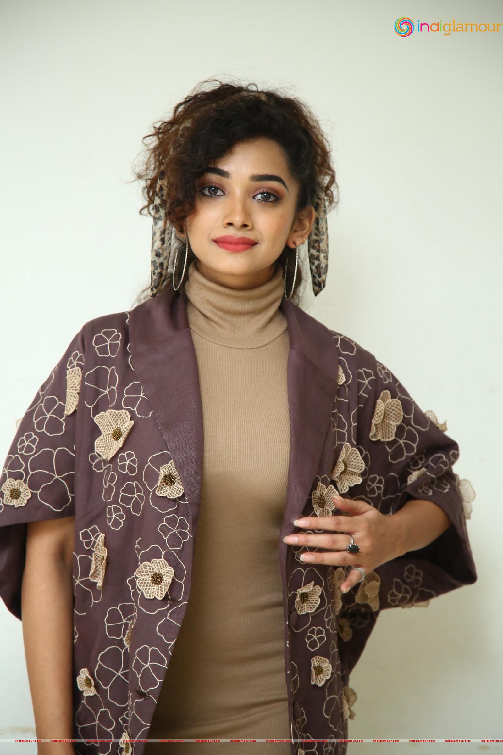 Saanve Megghana Actress hd photo