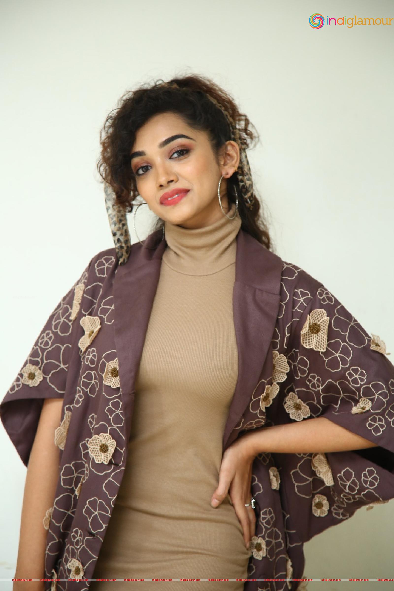 Saanve Megghana Actress hd photo