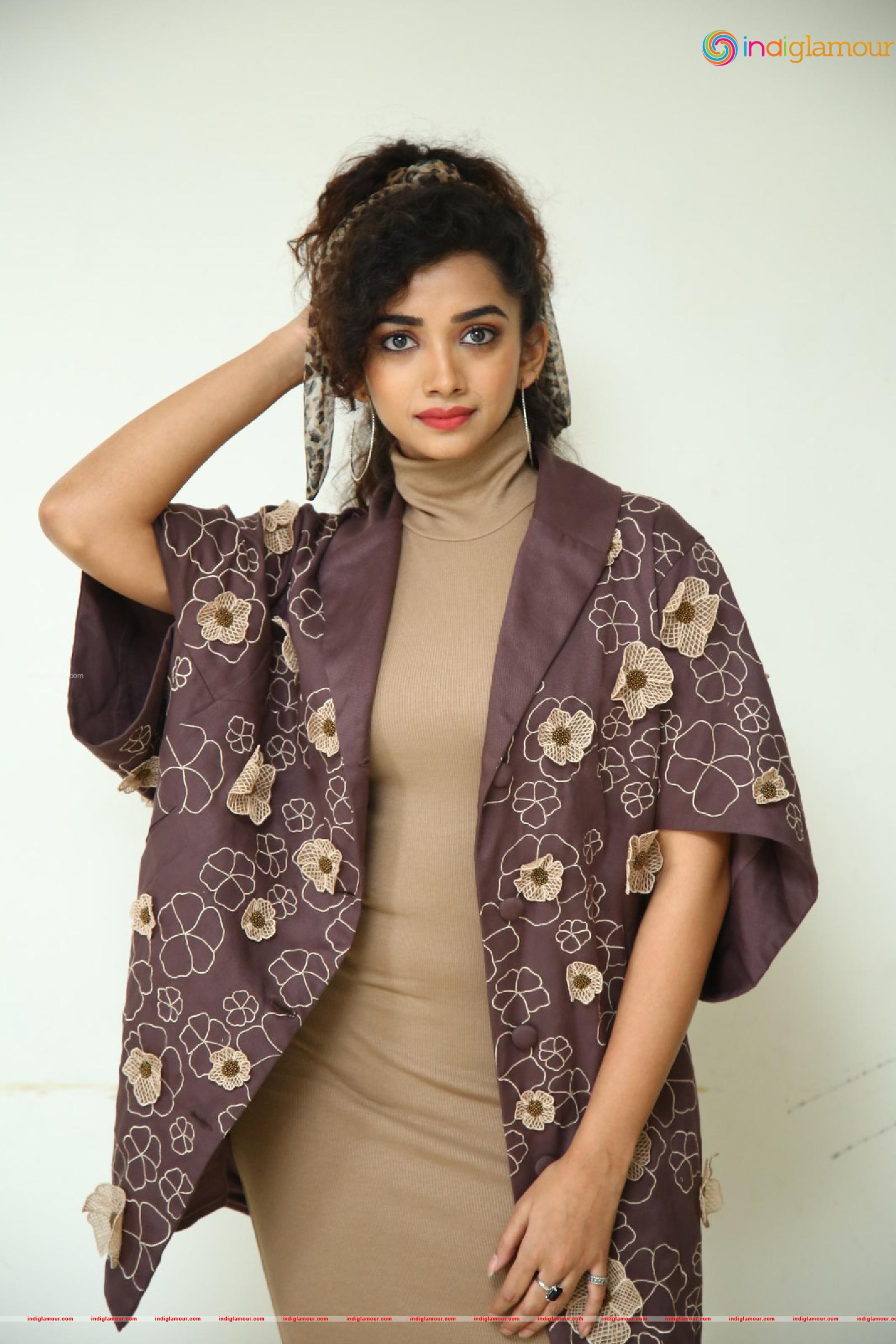 Saanve Megghana Actress hd photo