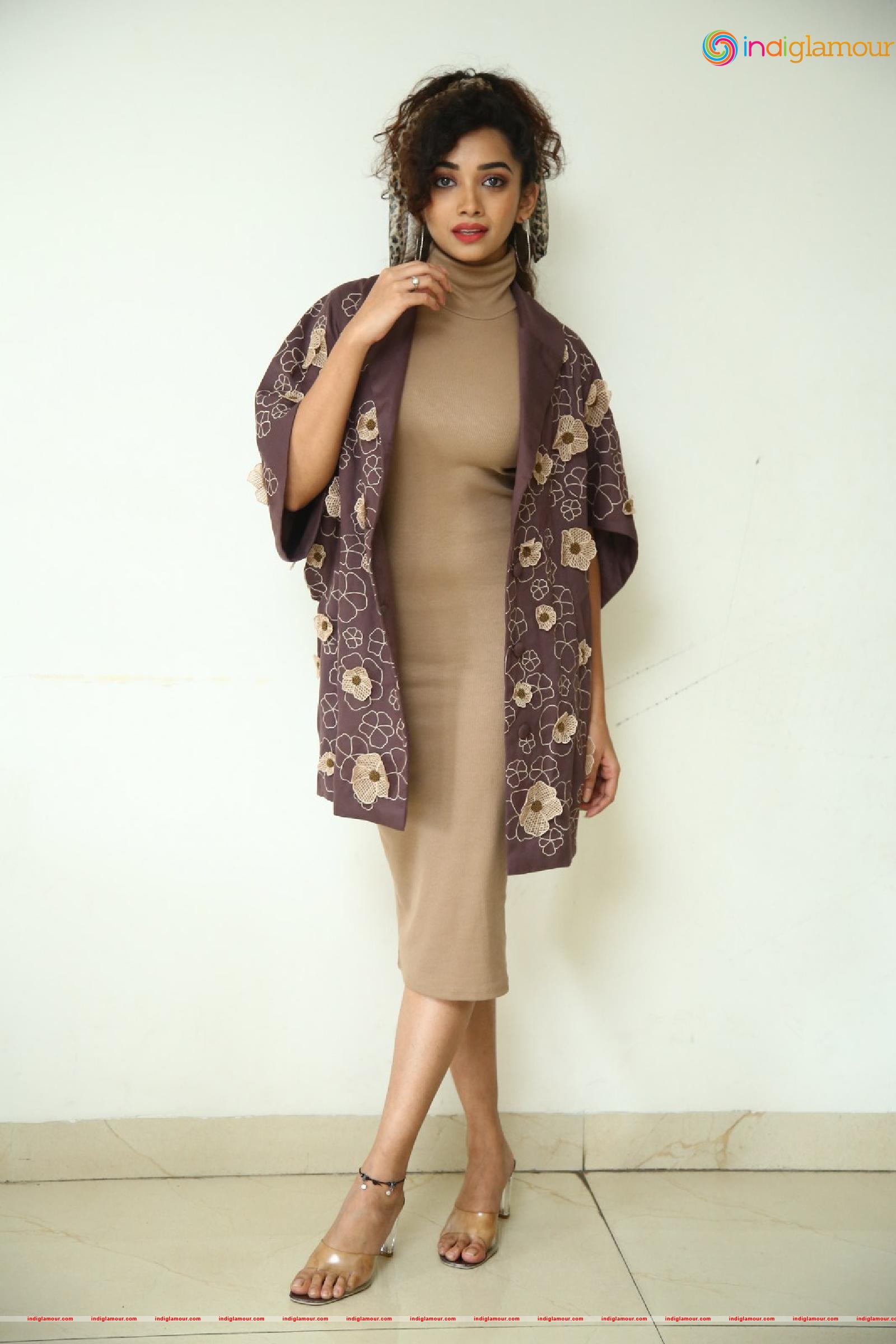 Saanve Megghana Actress hd photo