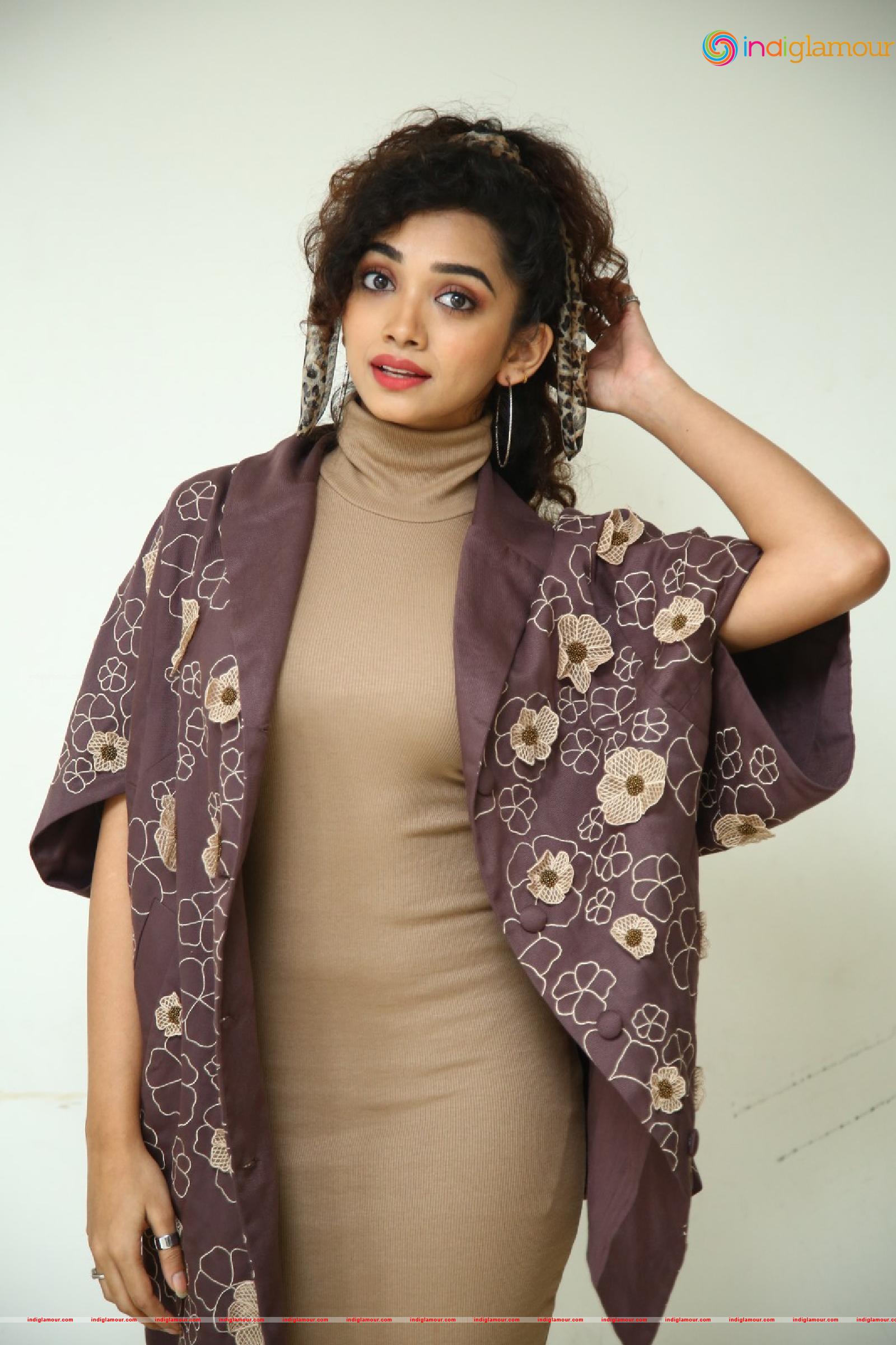 Saanve Megghana Actress hd photo