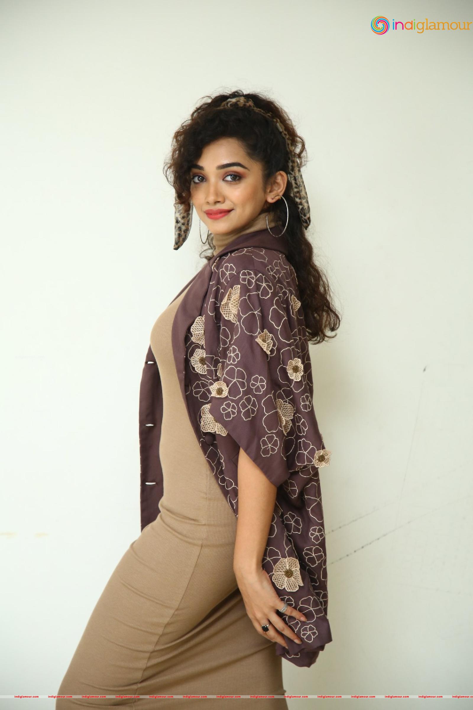 Saanve Megghana Actress hd photo