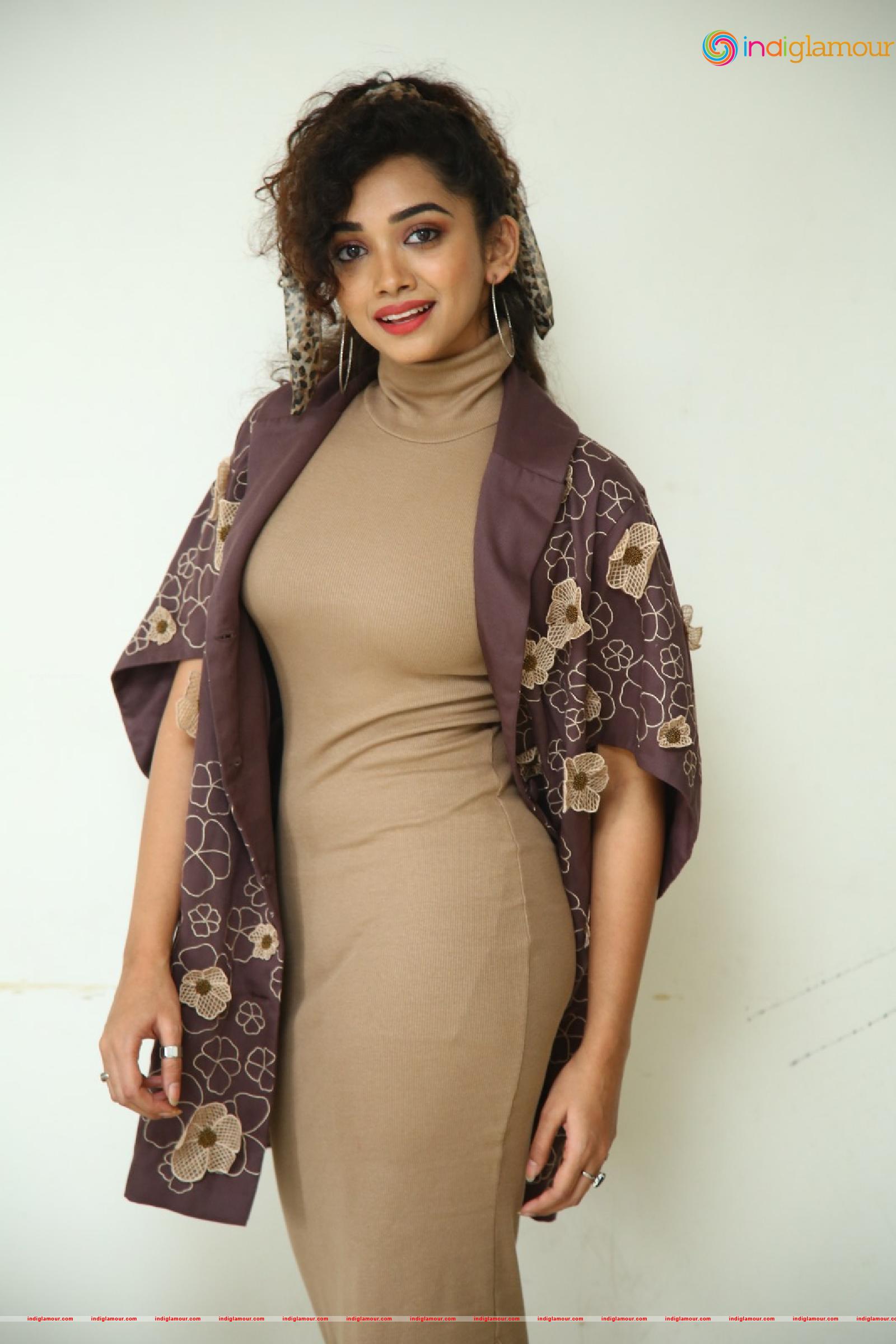 Saanve Megghana Actress hd photo