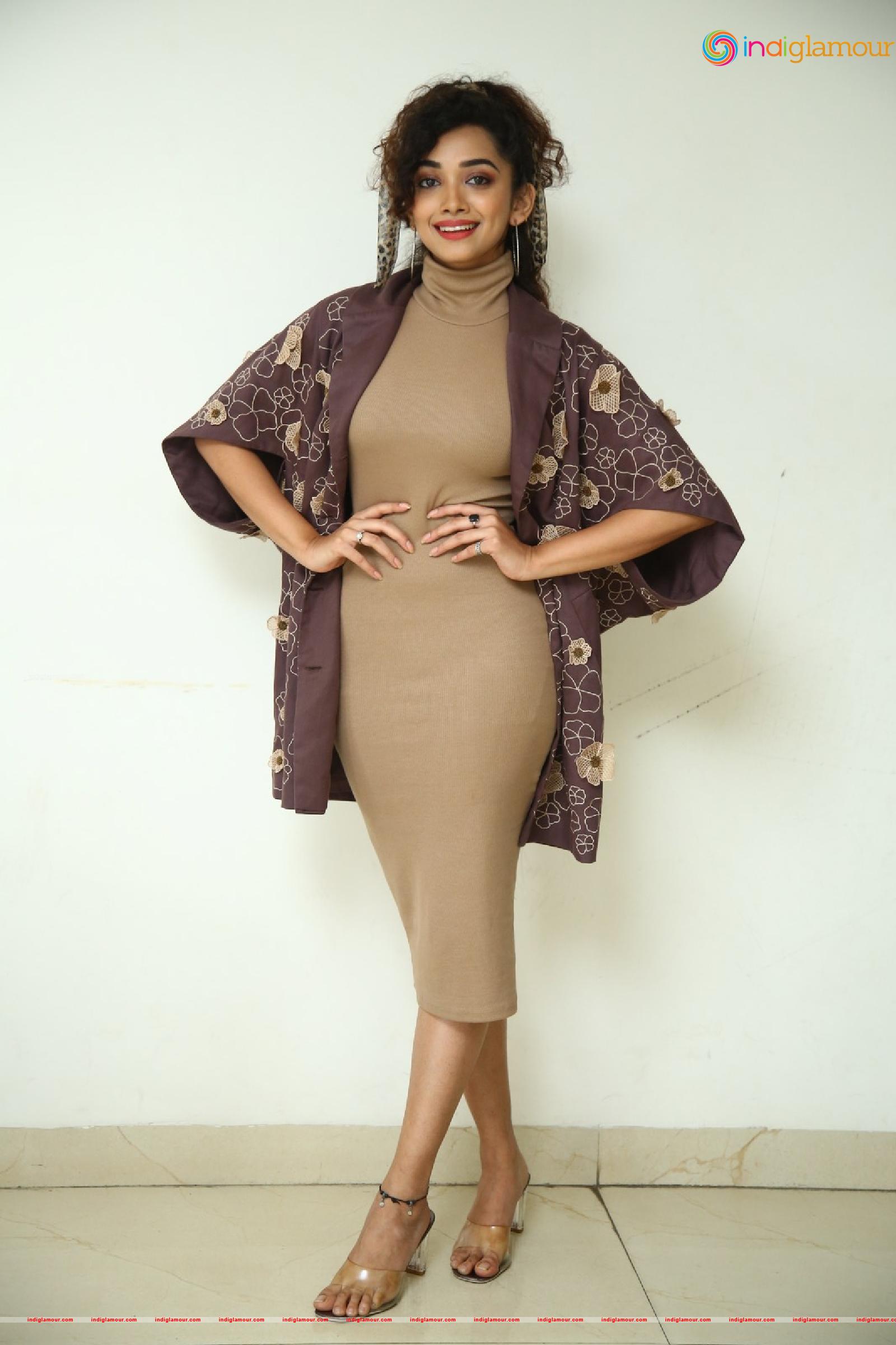 Saanve Megghana Actress hd photo