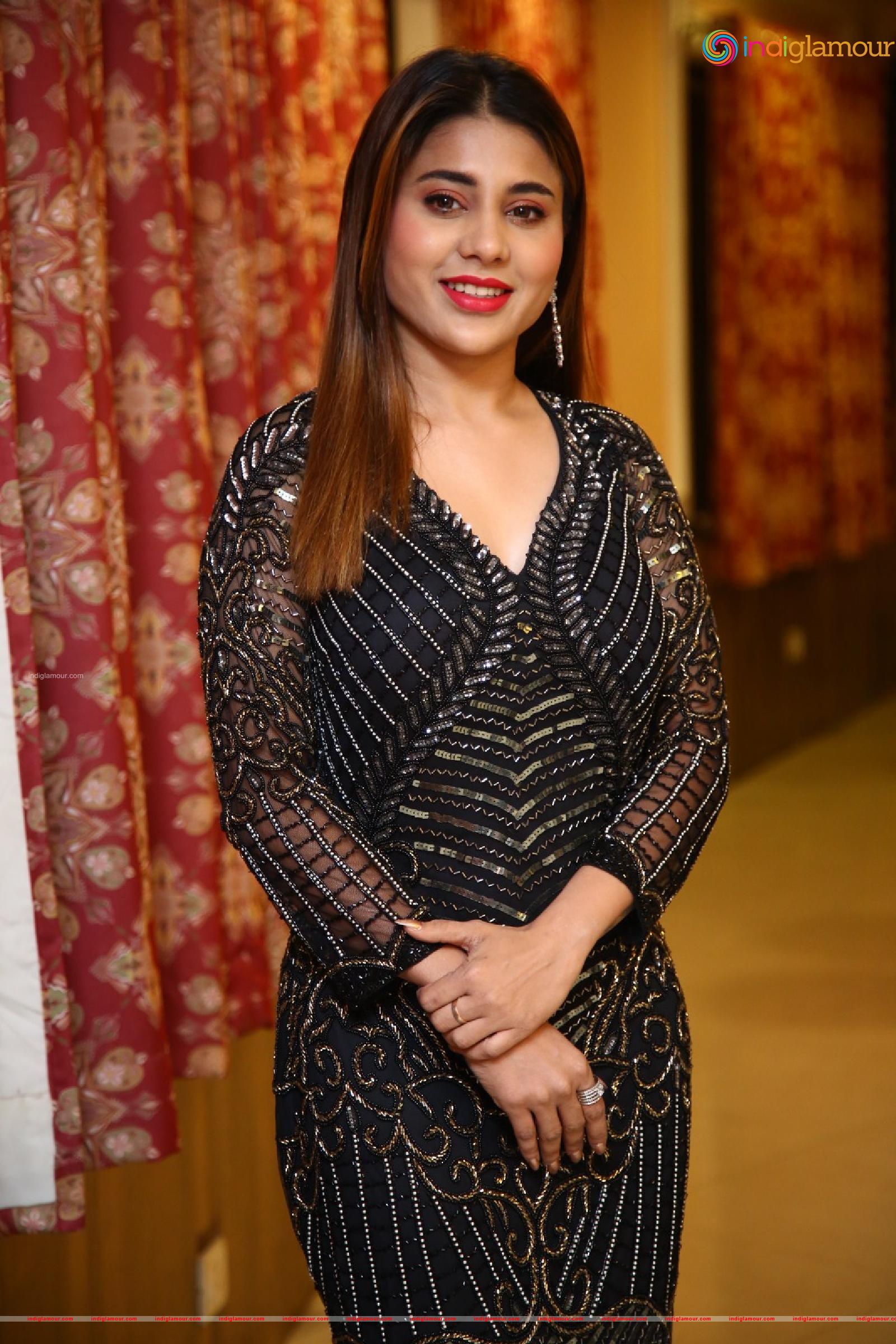 Hamida Actress hd photo