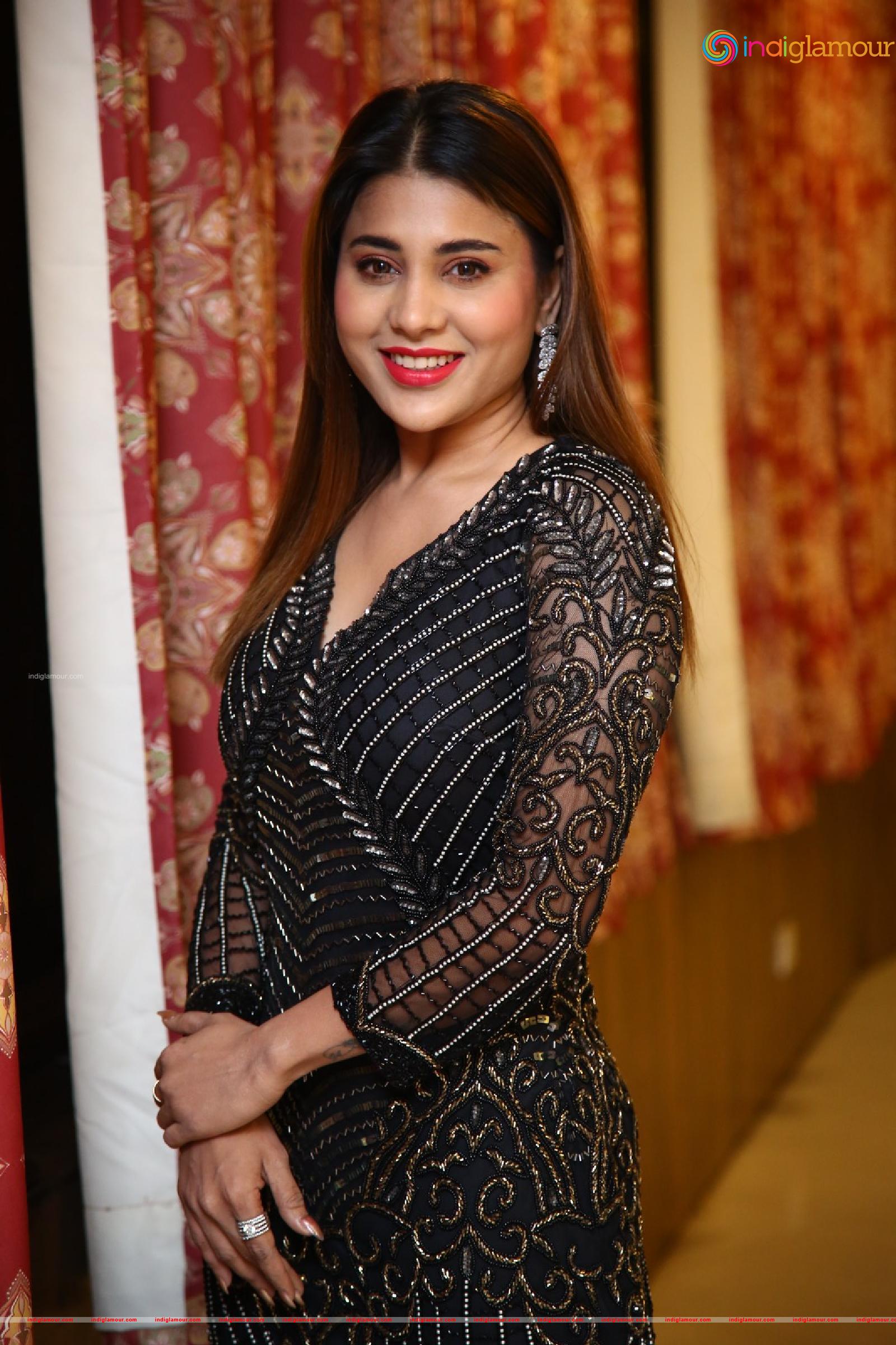 Hamida Actress hd photo