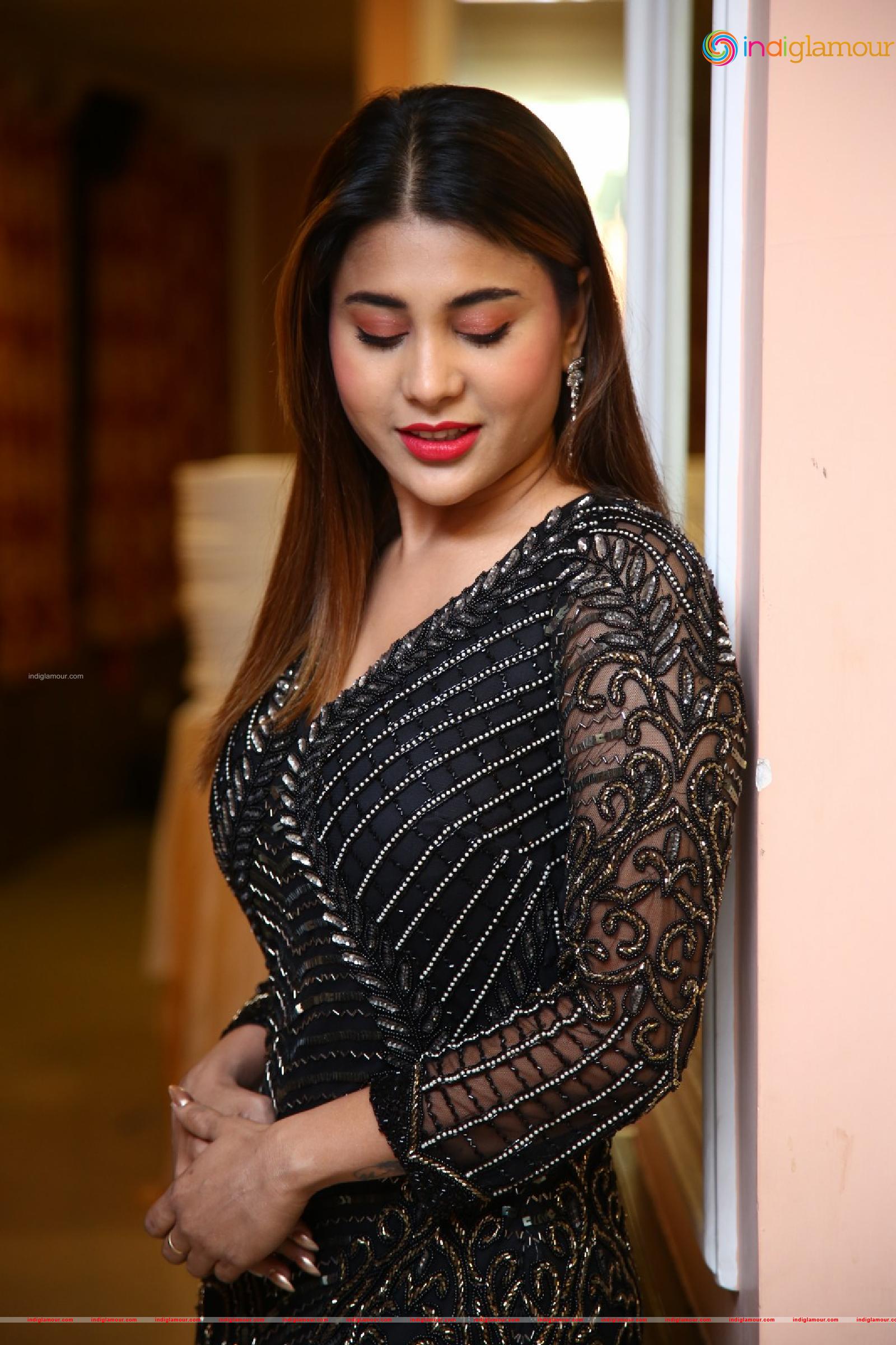 Hamida Actress hd photo