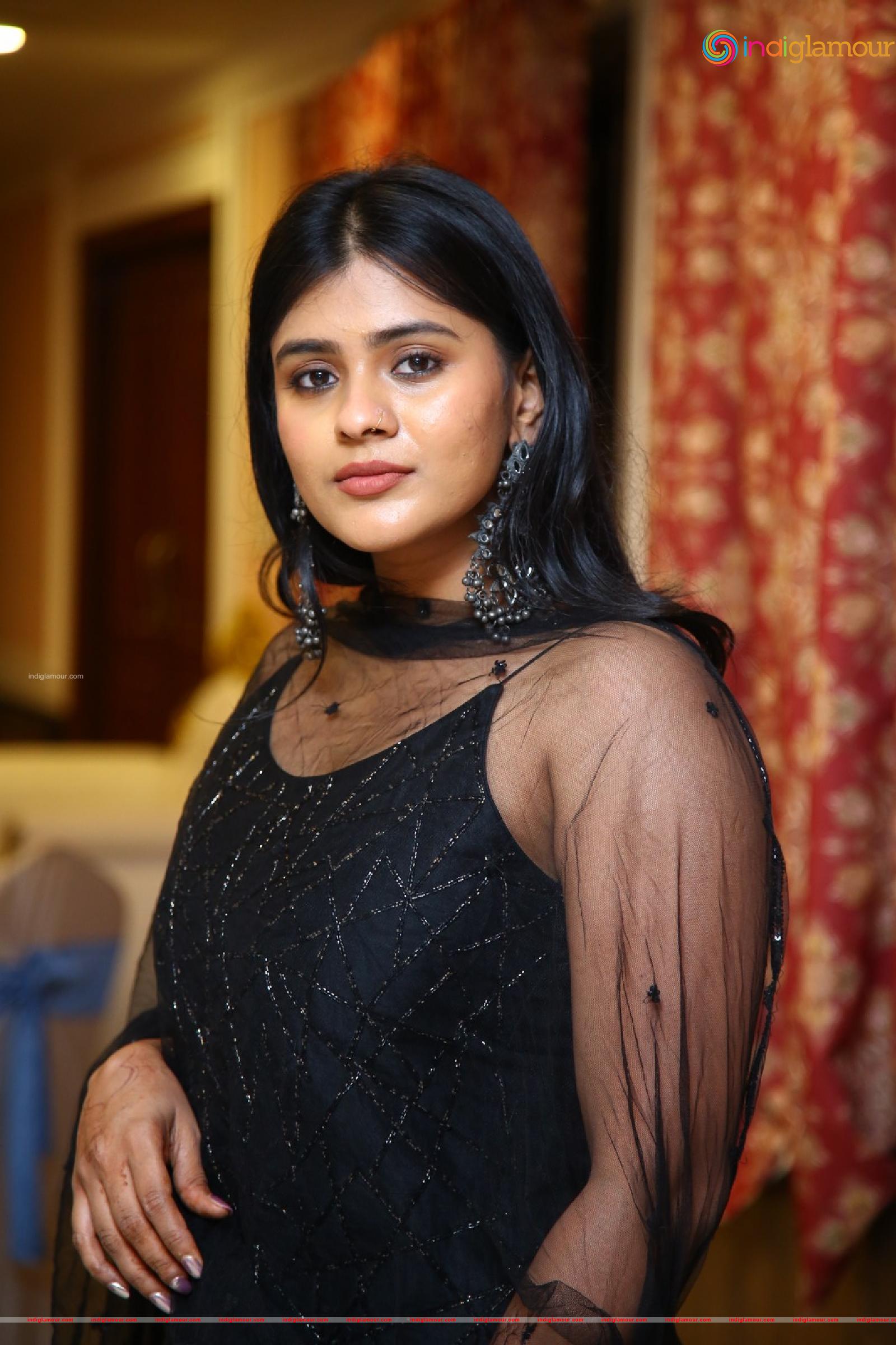 Hebah Patel Actress hd photo