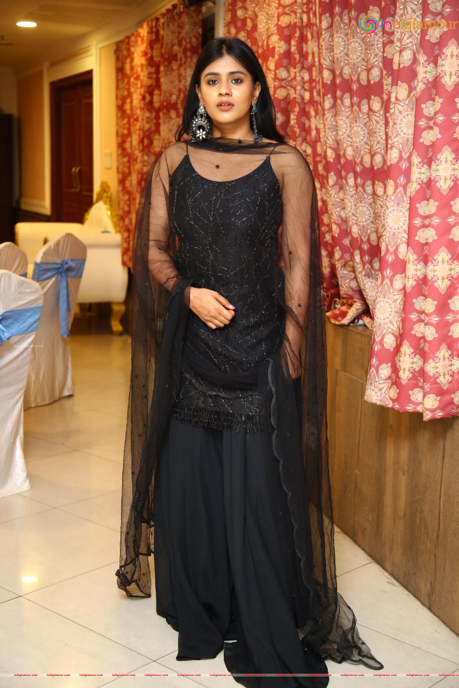 Hebah Patel Actress hd photo