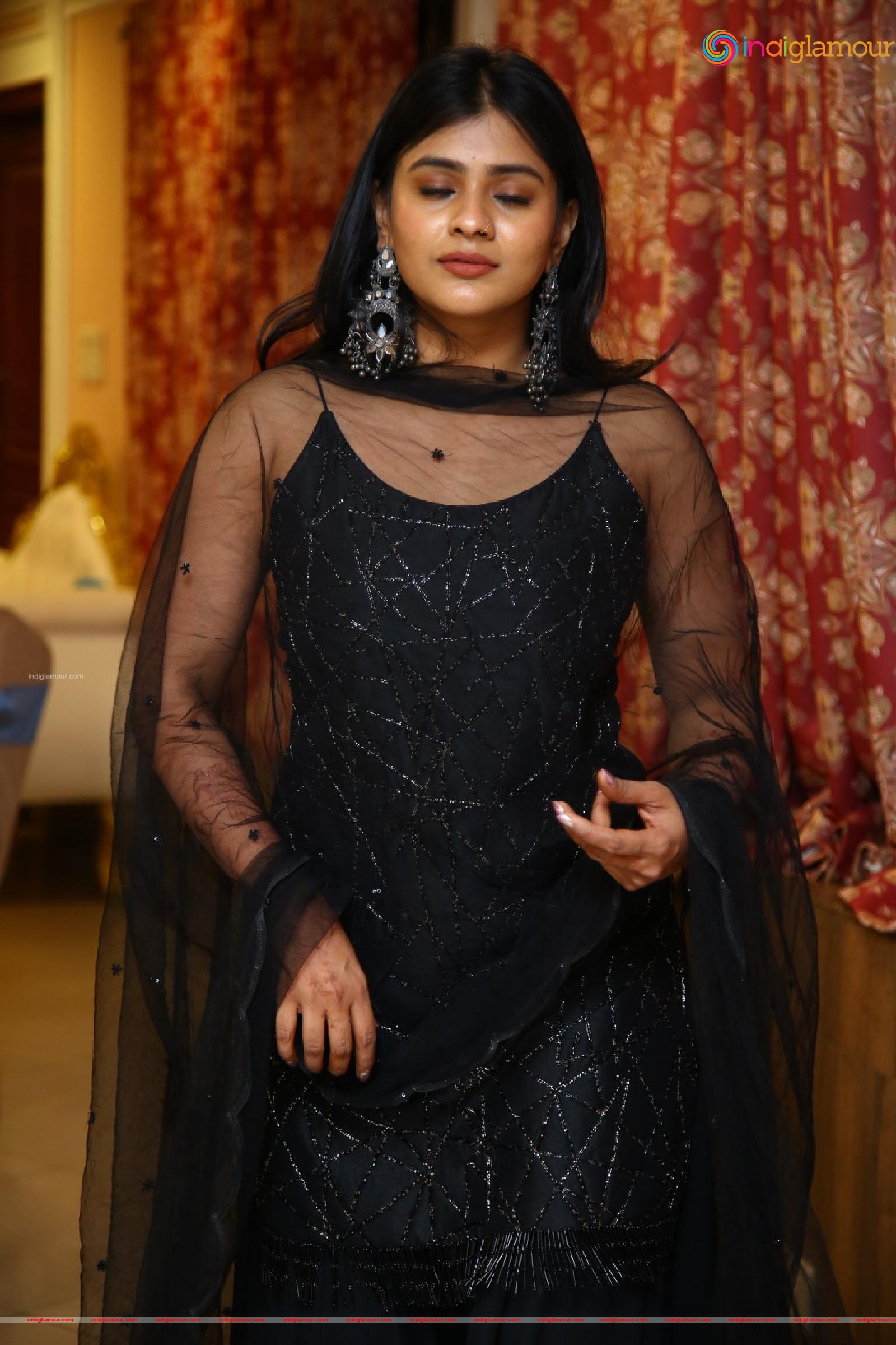 Hebah Patel Actress hd photo