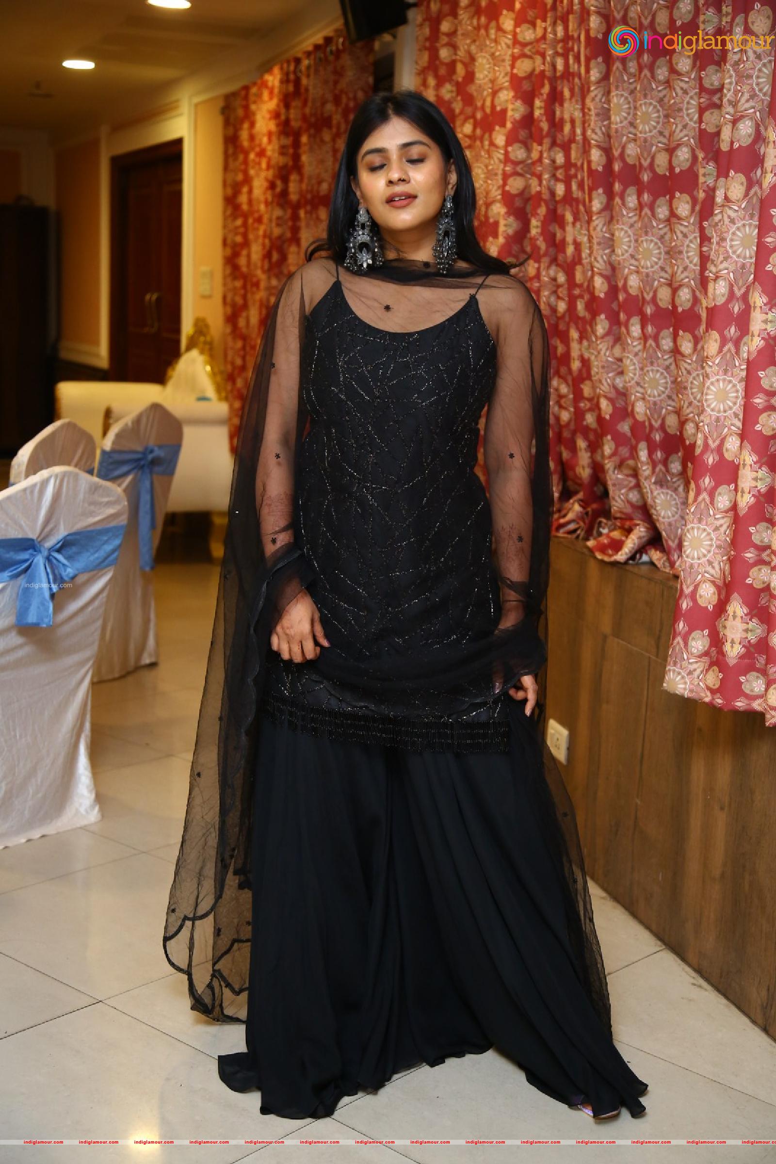 Hebah Patel Actress hd photo