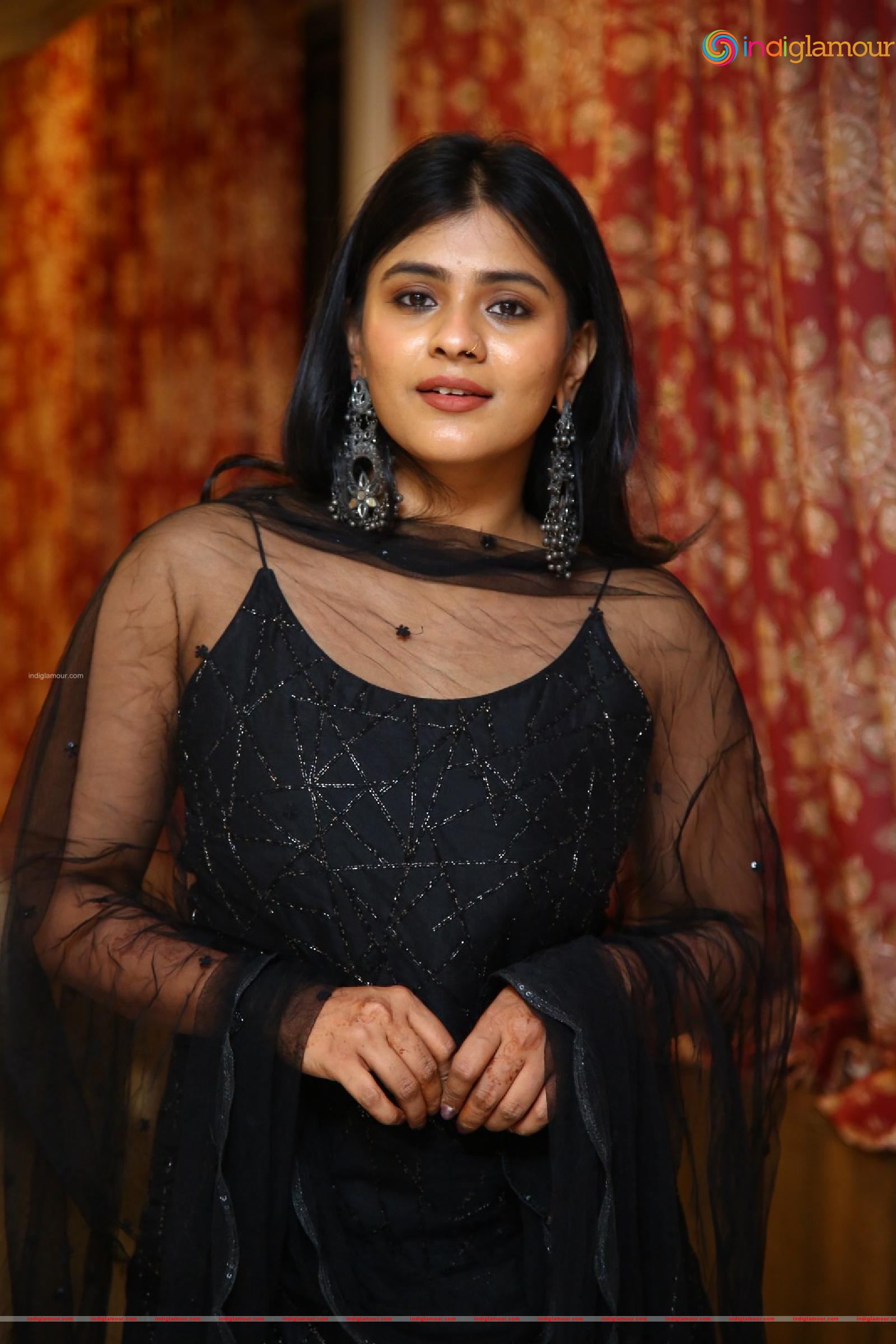 Hebah Patel Actress hd photo