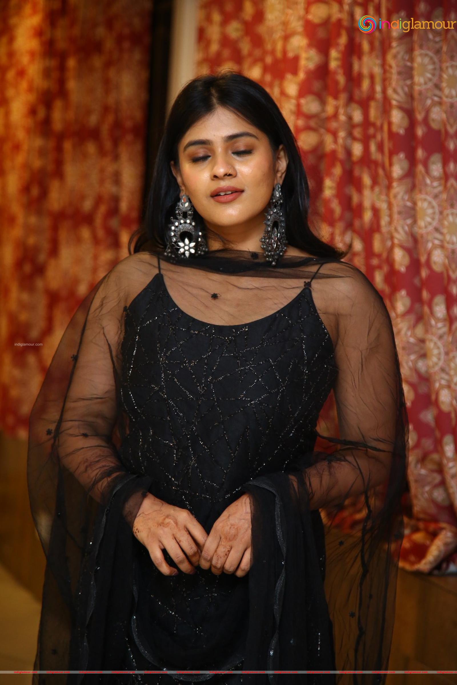 Hebah Patel Actress hd photo