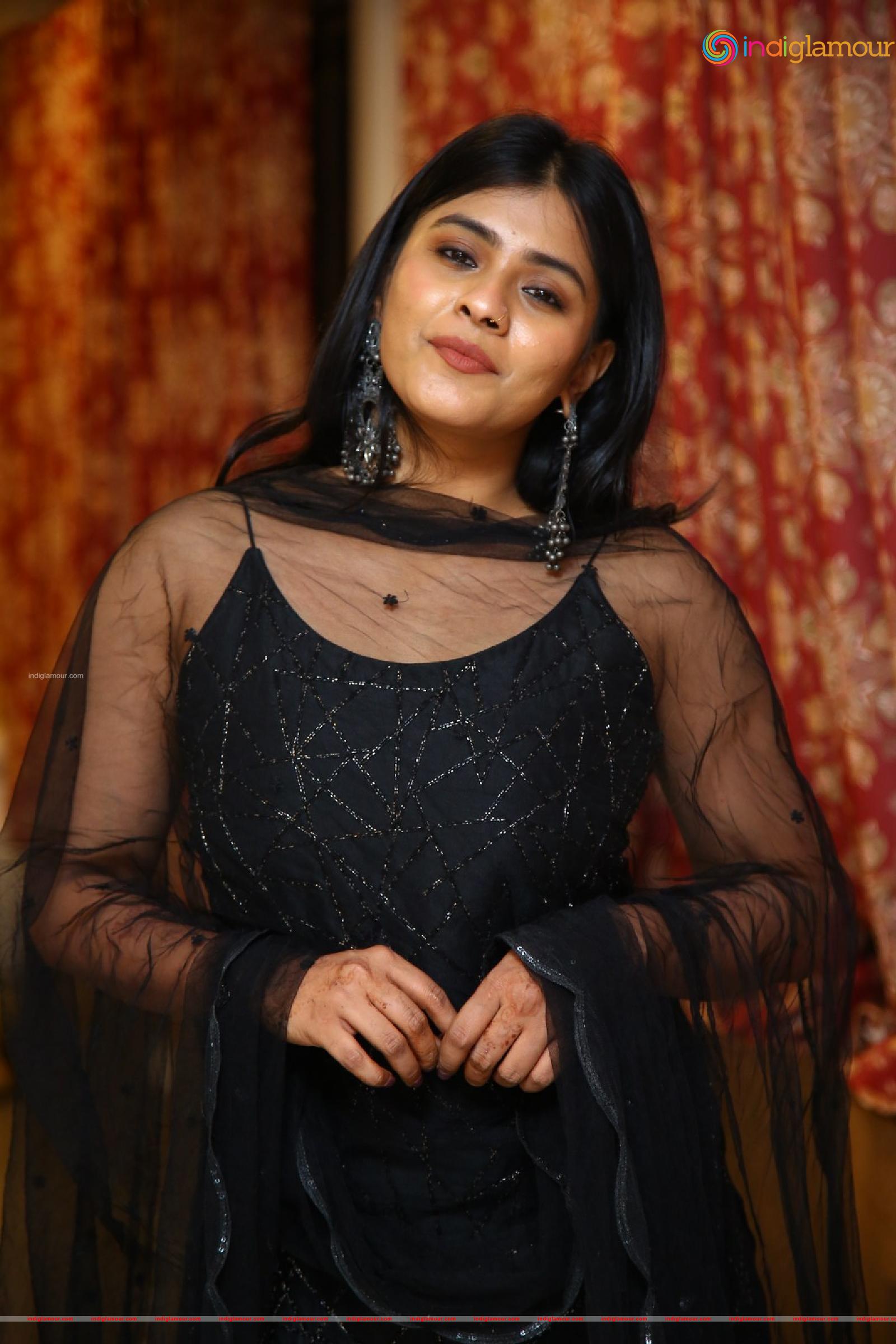 Hebah Patel Actress hd photo